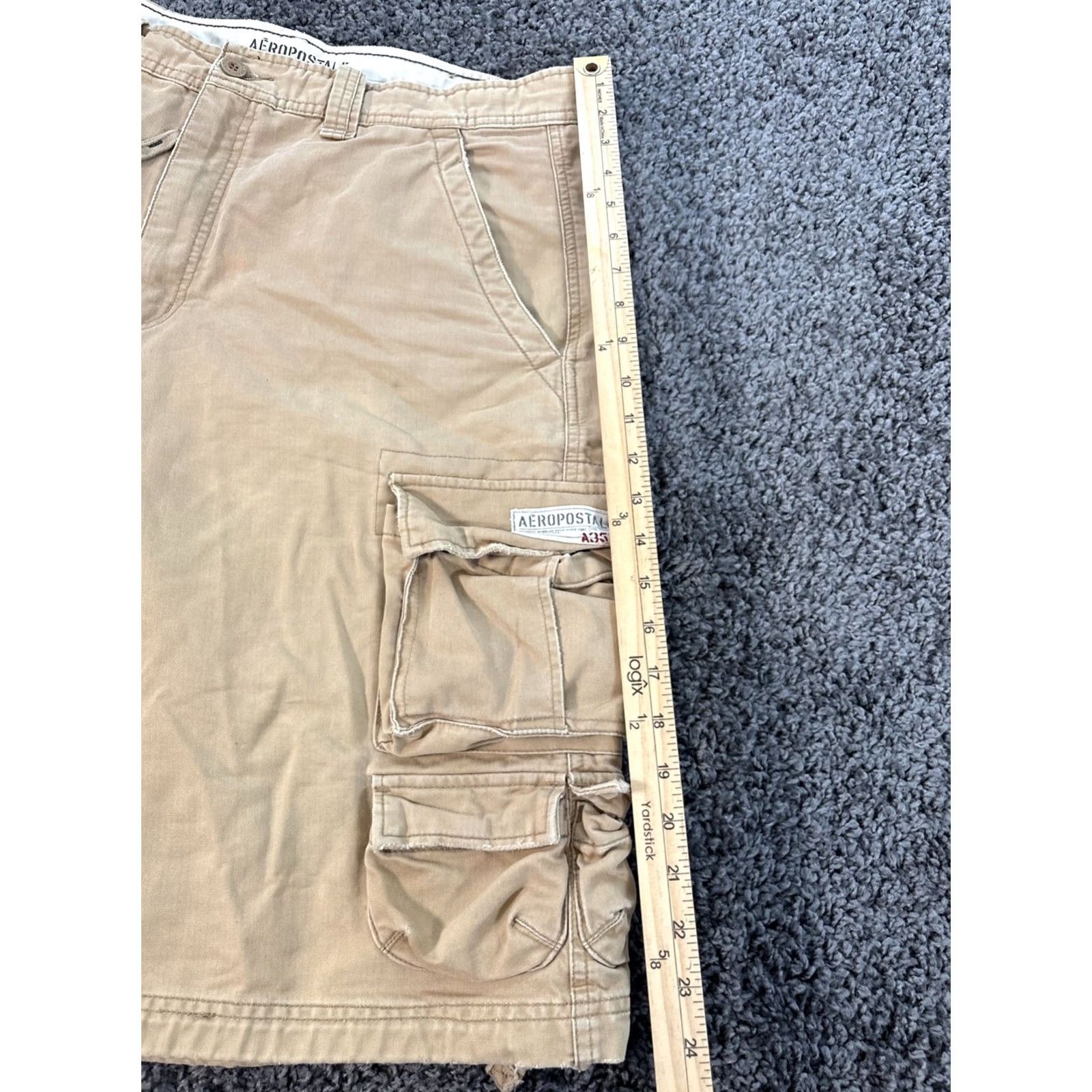 Vintage Vintage Aeropostale Cargo Shorts Mens 36 Beige Baggy Skate Y2K Size US 36 / EU 52 - 2 Thumbnail