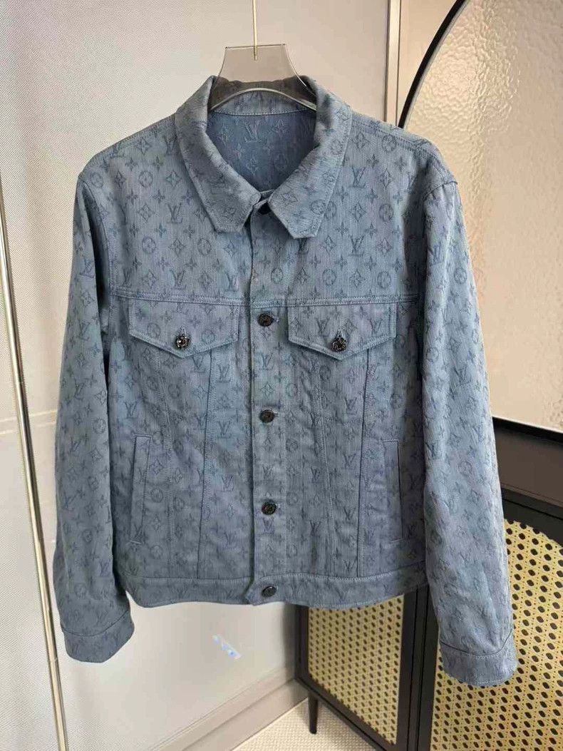 Louis Vuitton Louis Vuitton Blue presbyopic denim jacket Size US M / EU 48-50 / 2 - 1 Thumbnail