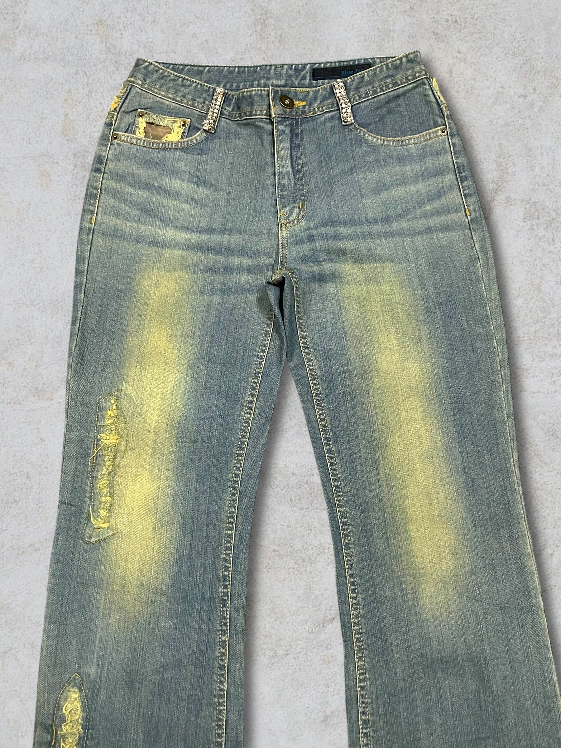 Japanese Brand Vtg Japanese Crystal Beads Distressed Bootcut Frayed Jeans Size 28" / US 6 / IT 42 - 2 Thumbnail