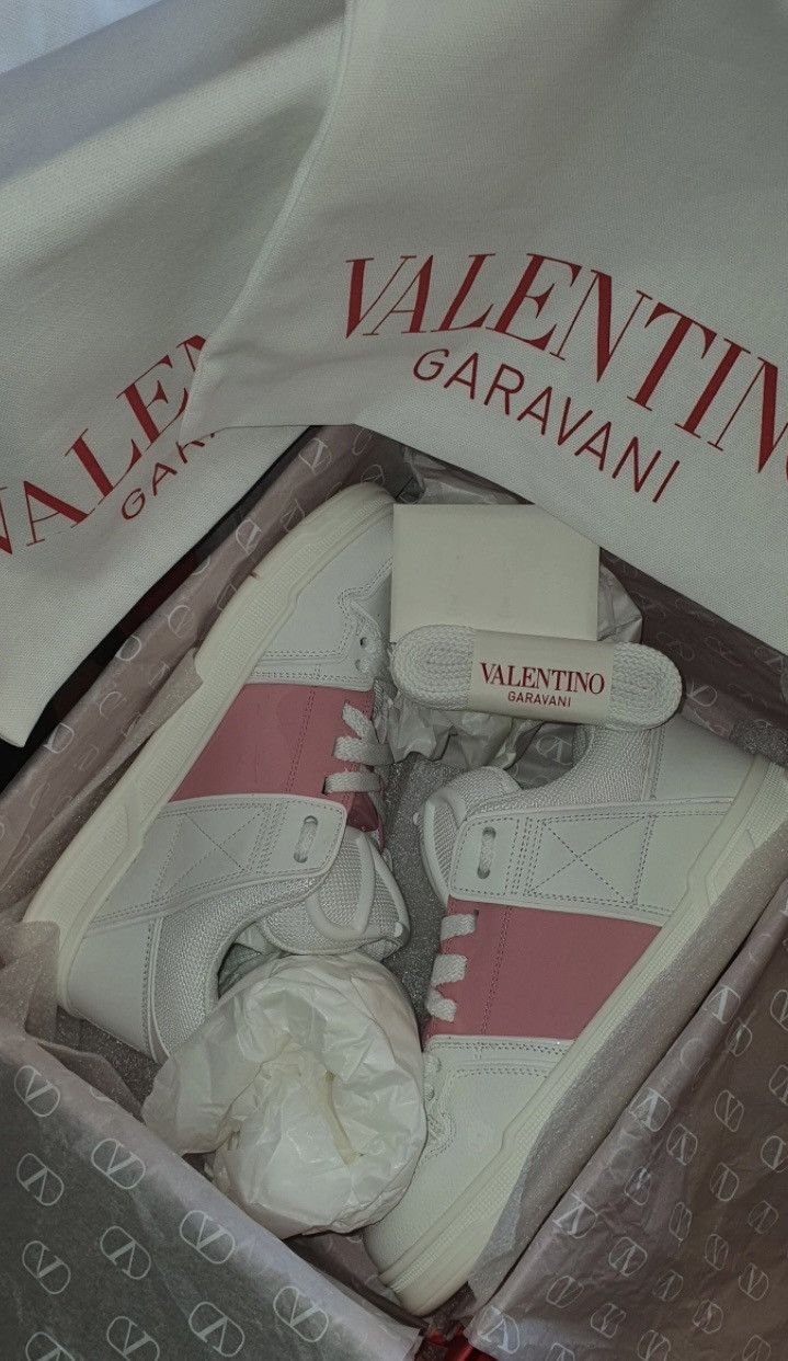 Valentino Valentino pink and white low sneakers, size 37 It Size US 7 / IT 37 - 2 Thumbnail