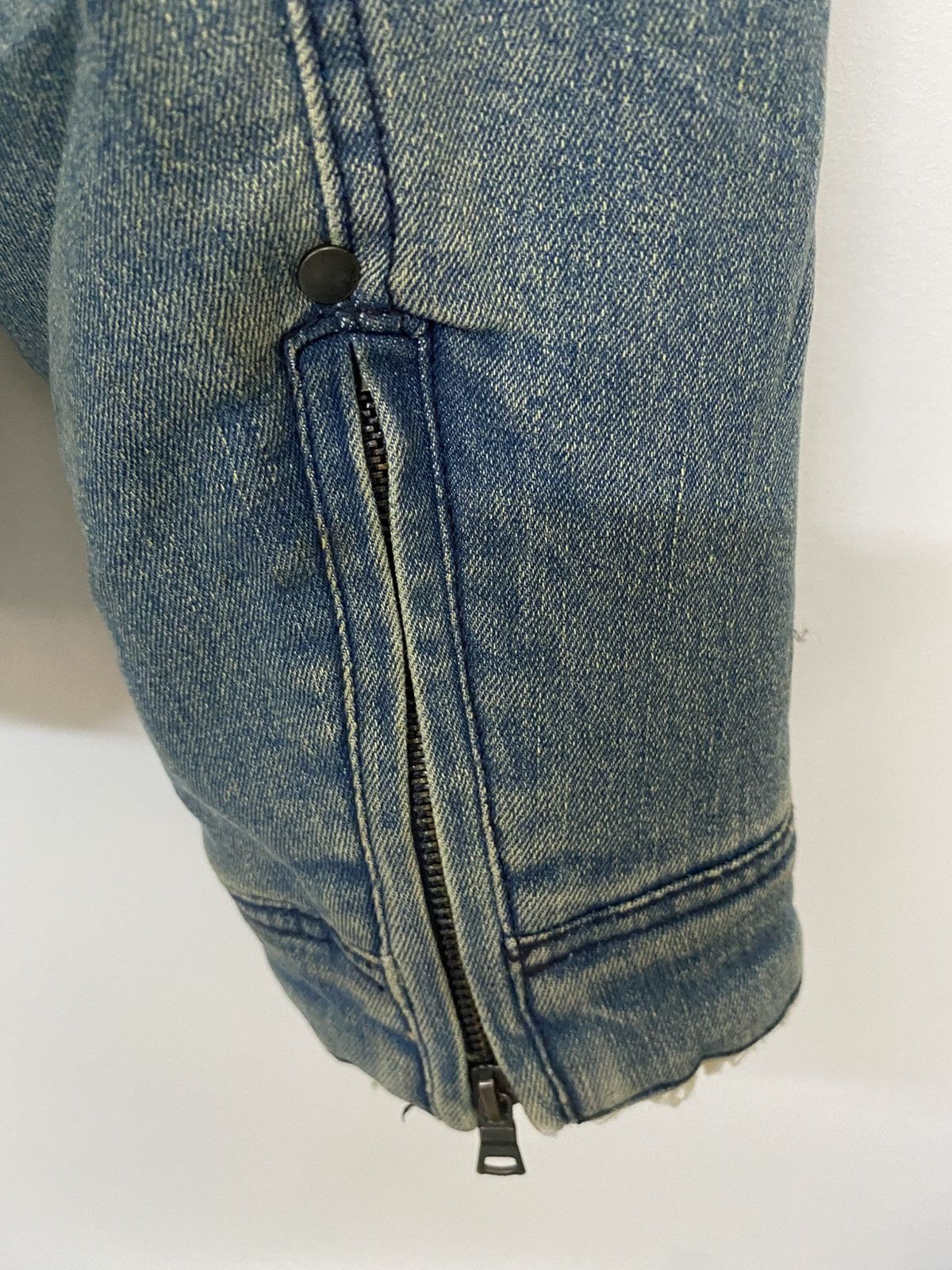 In The Attic Rare 2000s In The Attic Sherpa Denim Jacket Size US L / EU 52-54 / 3 - 12 Thumbnail