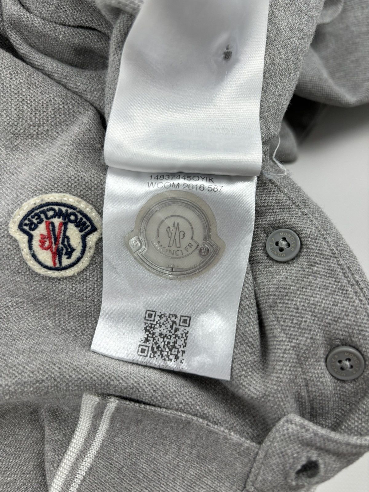 Moncler Women's Gamme Bleu MAGLIA Manica Corta Polo Grey Cotton Patch Logo Buttons T-Shirt Size ONE SIZE - 18 Thumbnail