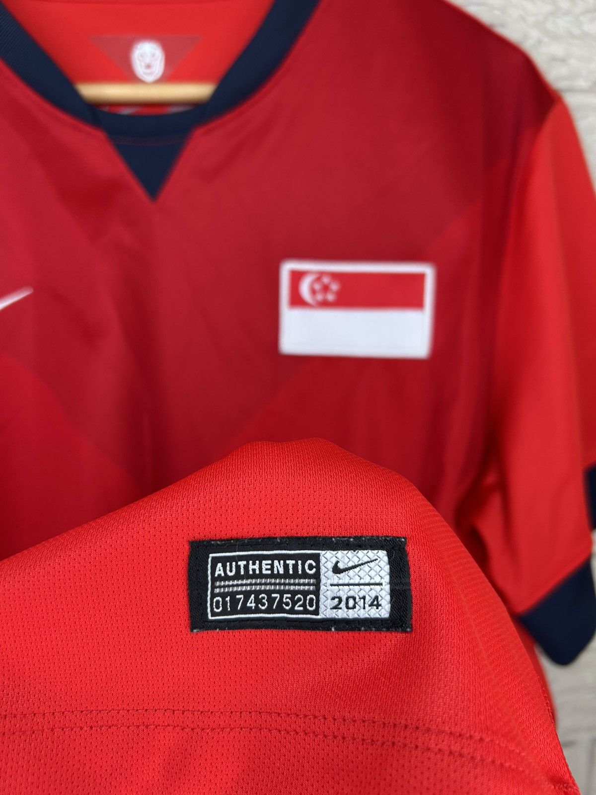 Nike Nike Singapore National Team 2014 Home Jersey Size US XL / EU 56 / 4 - 7 Thumbnail
