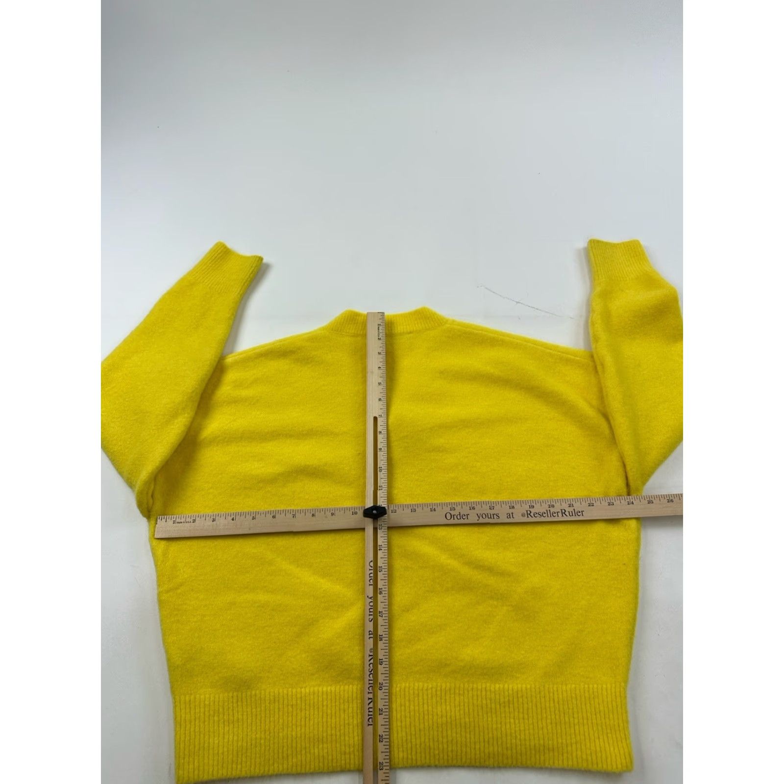 Zara Zara Sweater Womens Large Yellow V-Neck Pullover Wool Acrylic Polyester Wool Blend Size L / US 10 / IT 46 - 5 Thumbnail