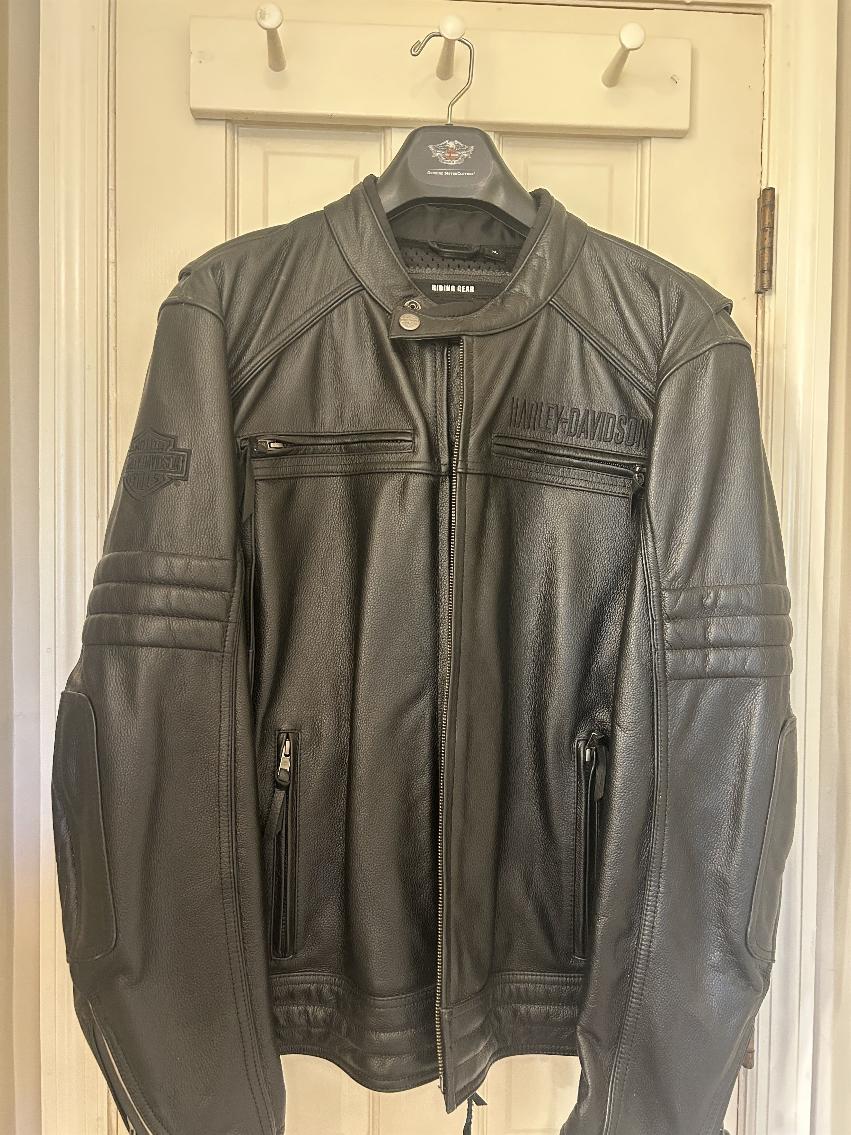 Harley Davidson XL Harley Davidson leather riding jacket Size US XL / EU 56 / 4 - 1 Thumbnail
