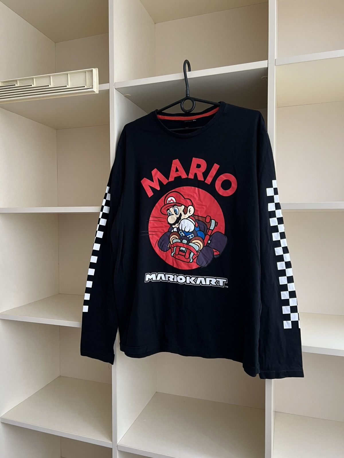 Nintendo Super Mario Nintendo Long Sleeve Tee Games Movie Size US L / EU 52-54 / 3 - 4 Thumbnail