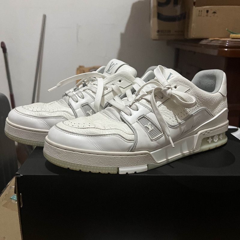 Louis Vuitton Louis Vuitton Trainer Low Top Fashion Sneakers - Size US 10.5 / EU 43-44 - 1 Thumbnail