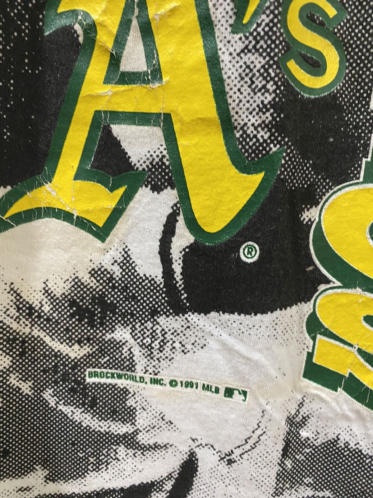 MLB × Swingster × Vintage 🔥 Vintage 1991 Oakland Athletics All Over Print Size US L / EU 52-54 / 3 - 4 Thumbnail