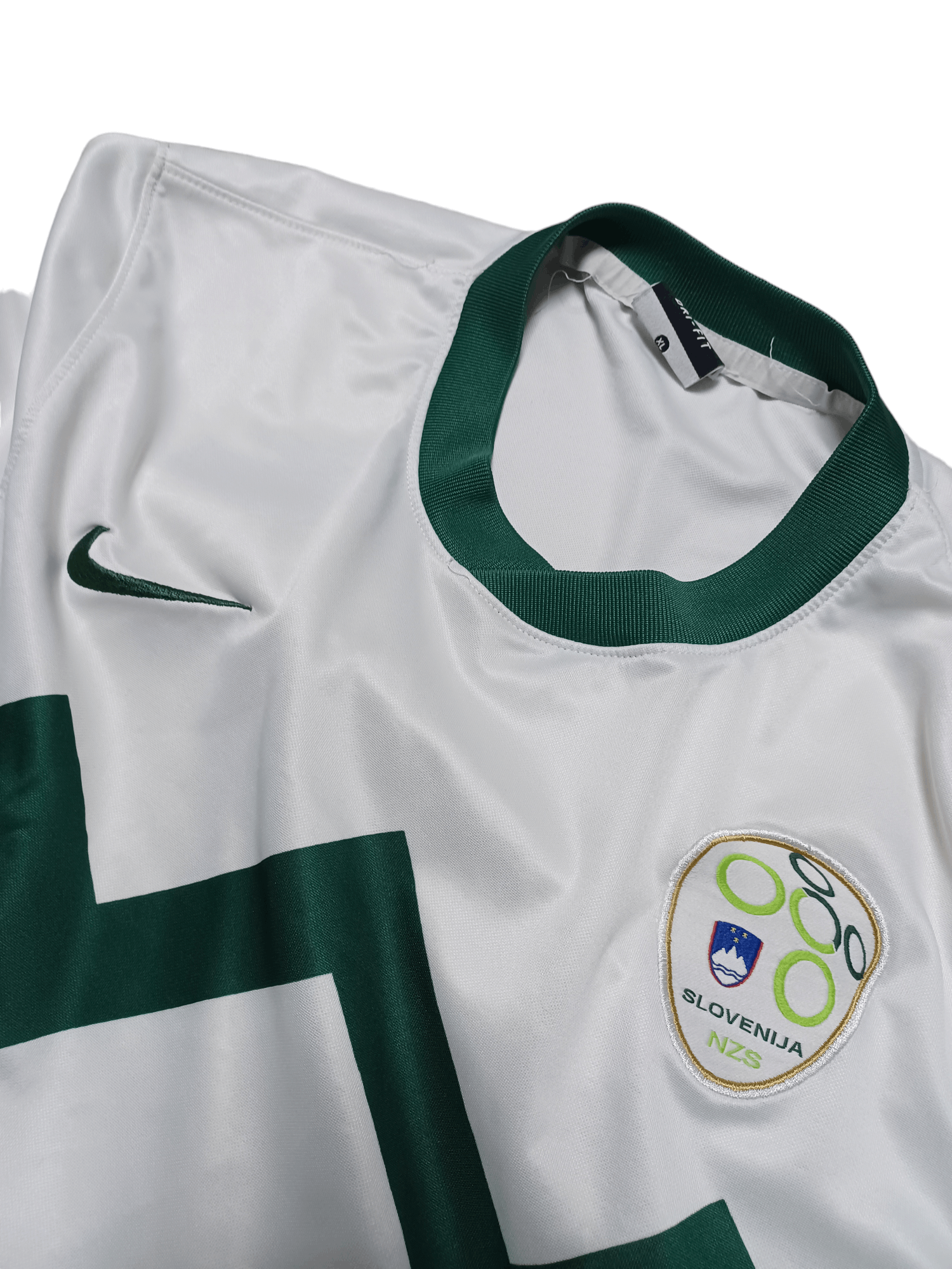 Nike NIKE SLOVENIA NATIONAL TEAM 2011 SOCCER FOOTBALL JERSEY Size US S / EU 44-46 / 1 - 3 Thumbnail
