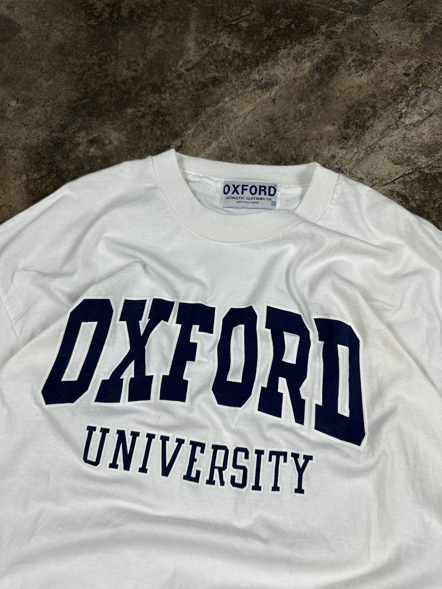 Vintage 90s Vintage Oxford University College T-shirt Size US XL / EU 56 / 4 - 2 Thumbnail