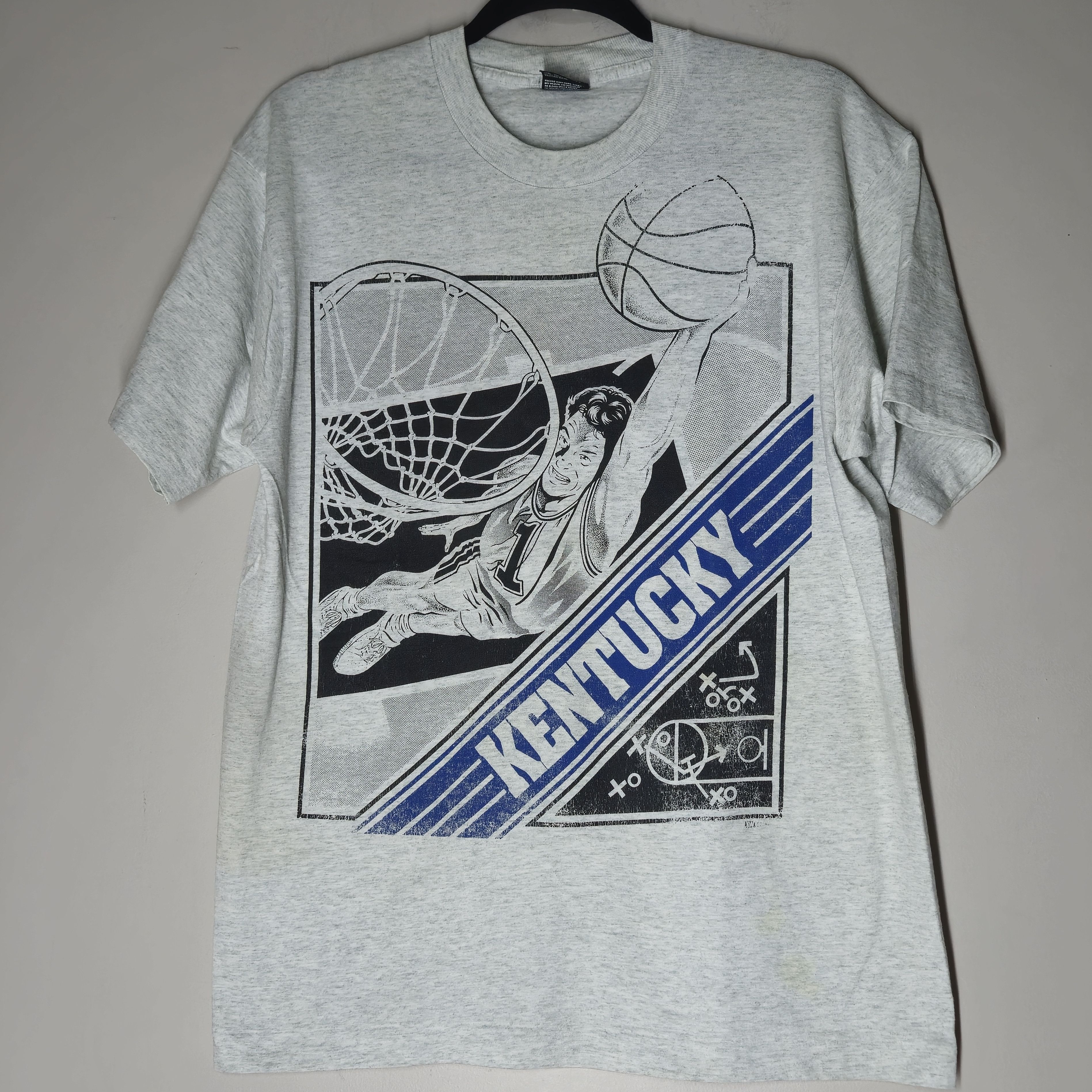 Fruit Of The Loom Vintage 90s Kentucky Wildcats Basketball T Shirt Size US L / EU 52-54 / 3 - 1 Thumbnail