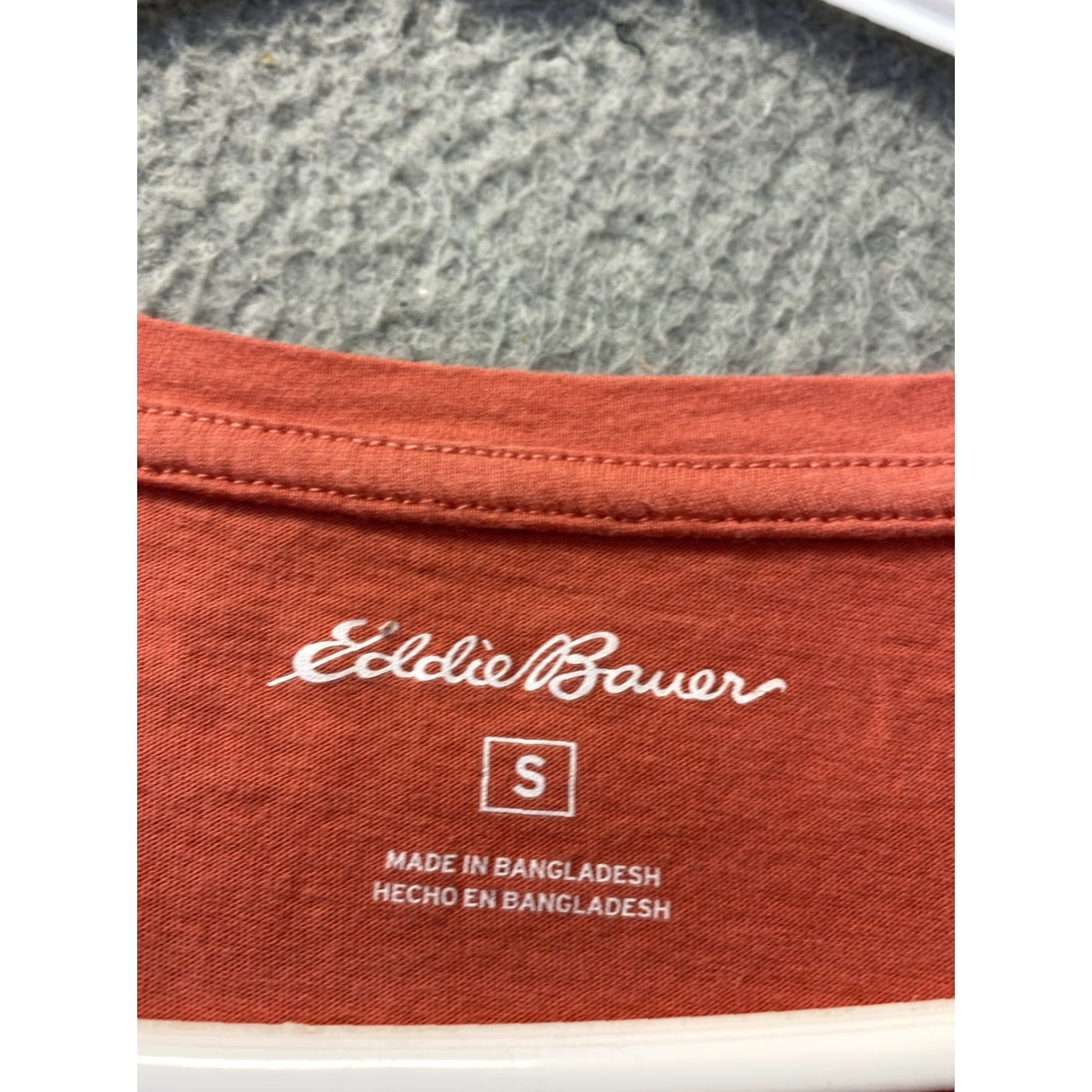 Eddie Bauer Eddie Bauer T-Shirt Womens S V-Neck Short Sleeve Pullover Coral 108-57 Regular Size Small Women Shirt Size S / US 4 / IT 40 - 4 Thumbnail