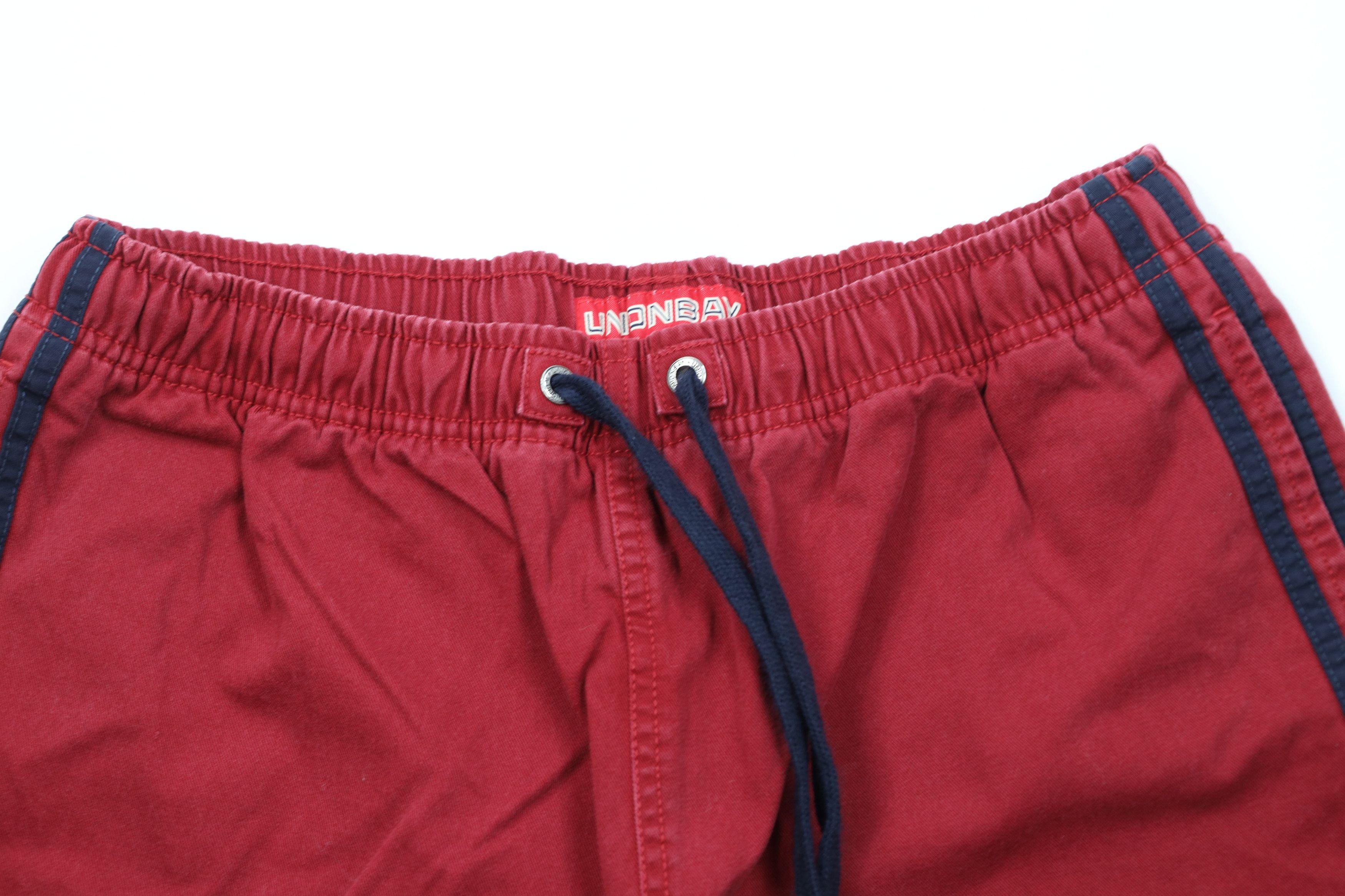 Vintage Vintage 90s Streetwear Striped Above Knee Shorts Cotton Red Size US 32 / EU 48 - 2 Thumbnail