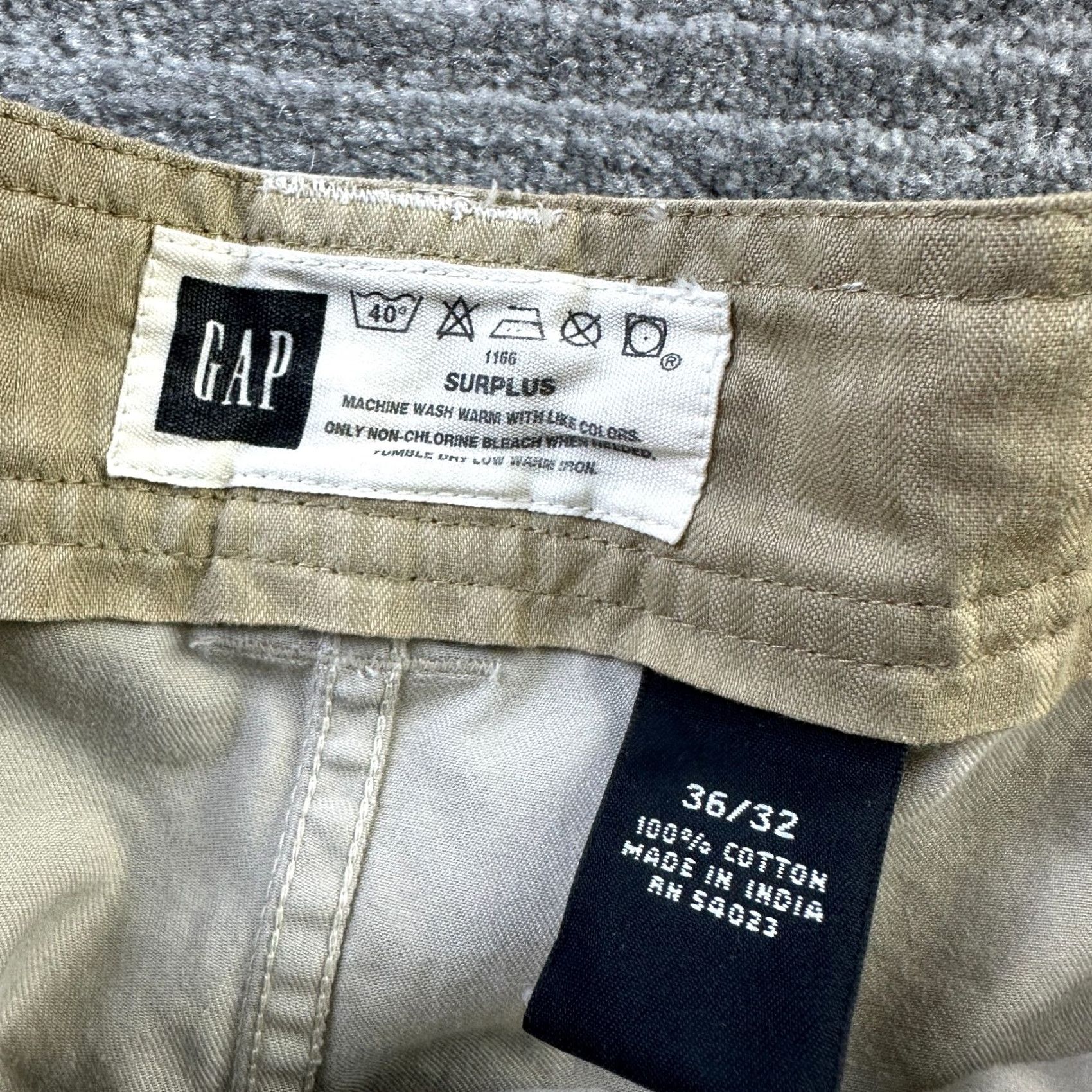 Gap VINTAGE Gap Pants Mens 36x32 Beige Tan Paratrooper Cargo Pants Canvas Cotton Straight Loose 5-Pocket Army Bagladesh 90s Mens Size US 36 / EU 52 - 4 Thumbnail