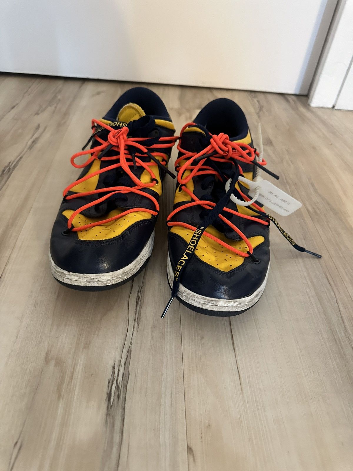 Off-White Off-White x Nike Dunk Low "University Gold" - US M 11 Size US 11 / EU 44 - 3 Thumbnail
