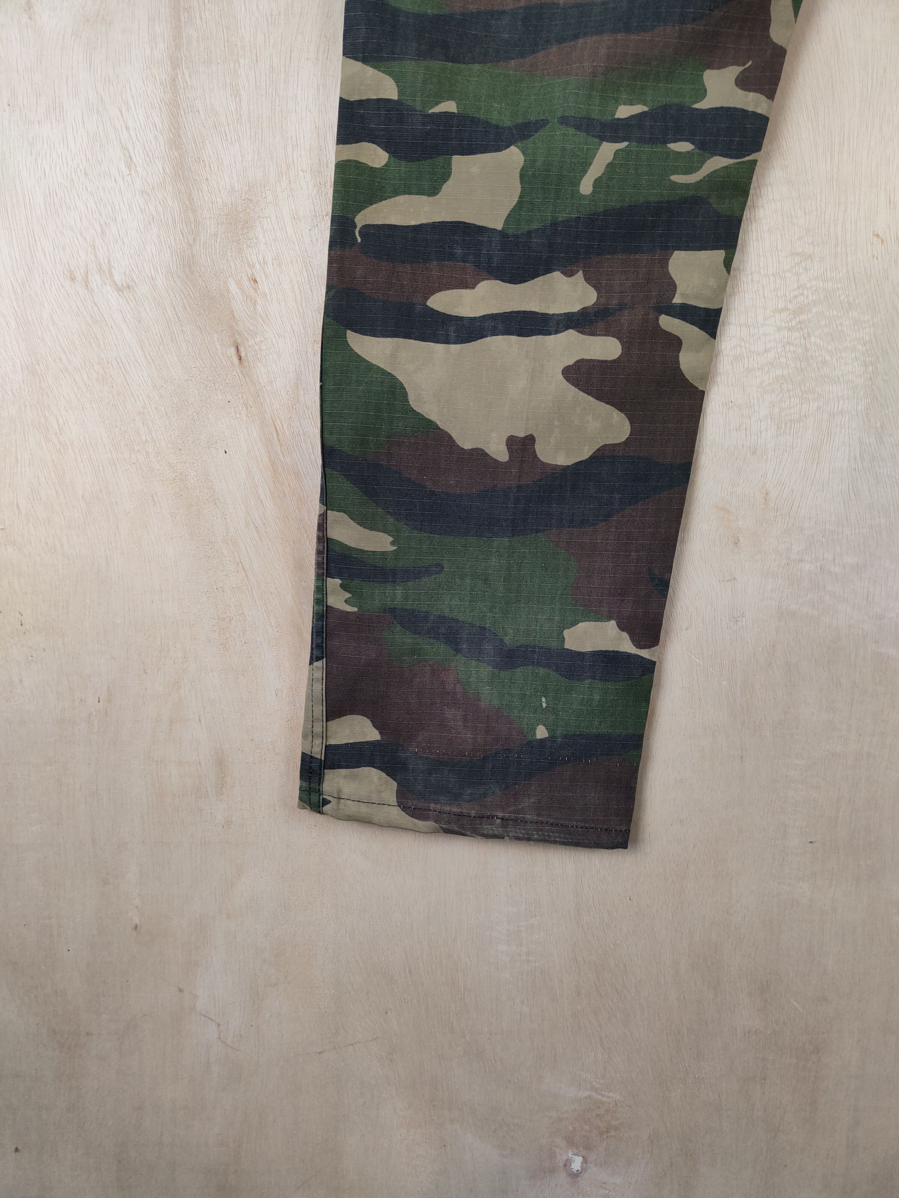 Japanese Brand Japanese Brand Camouflage Multipocket Cargo Pants #S2644 Size US 29 - 9 Thumbnail