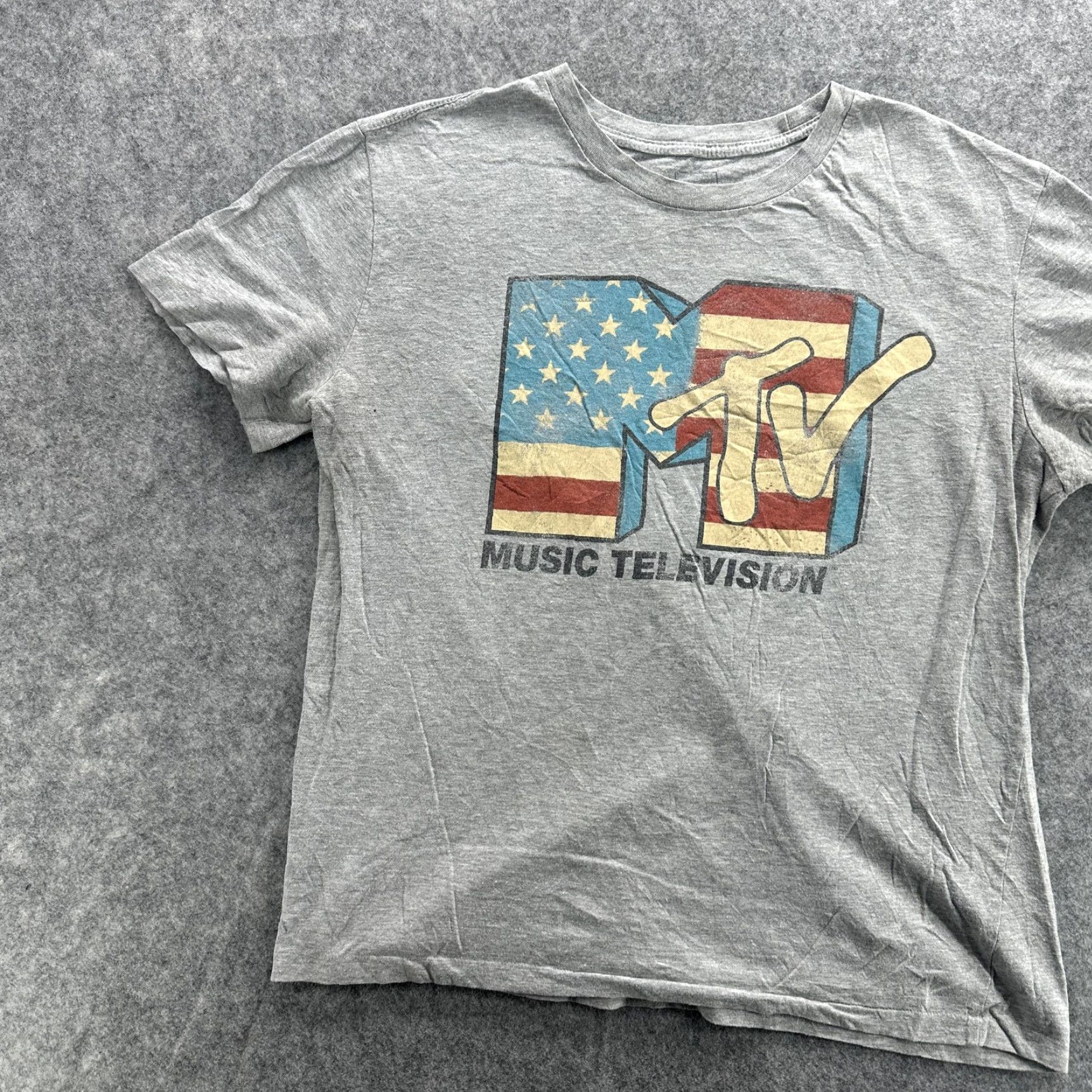 Gap MTV Music Television Shirt Mens M Gray Graphic Tee Flag USA Patriotic Glass? Size US M / EU 48-50 / 2 - 3 Thumbnail