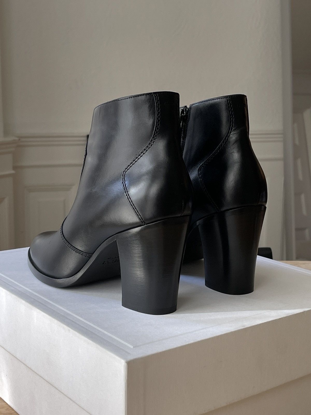 Celine × Hedi Slimane FW20 Pages 85 Zipped Boots In Shiny Calfskin Size US 8 / EU 41 - 7 Thumbnail