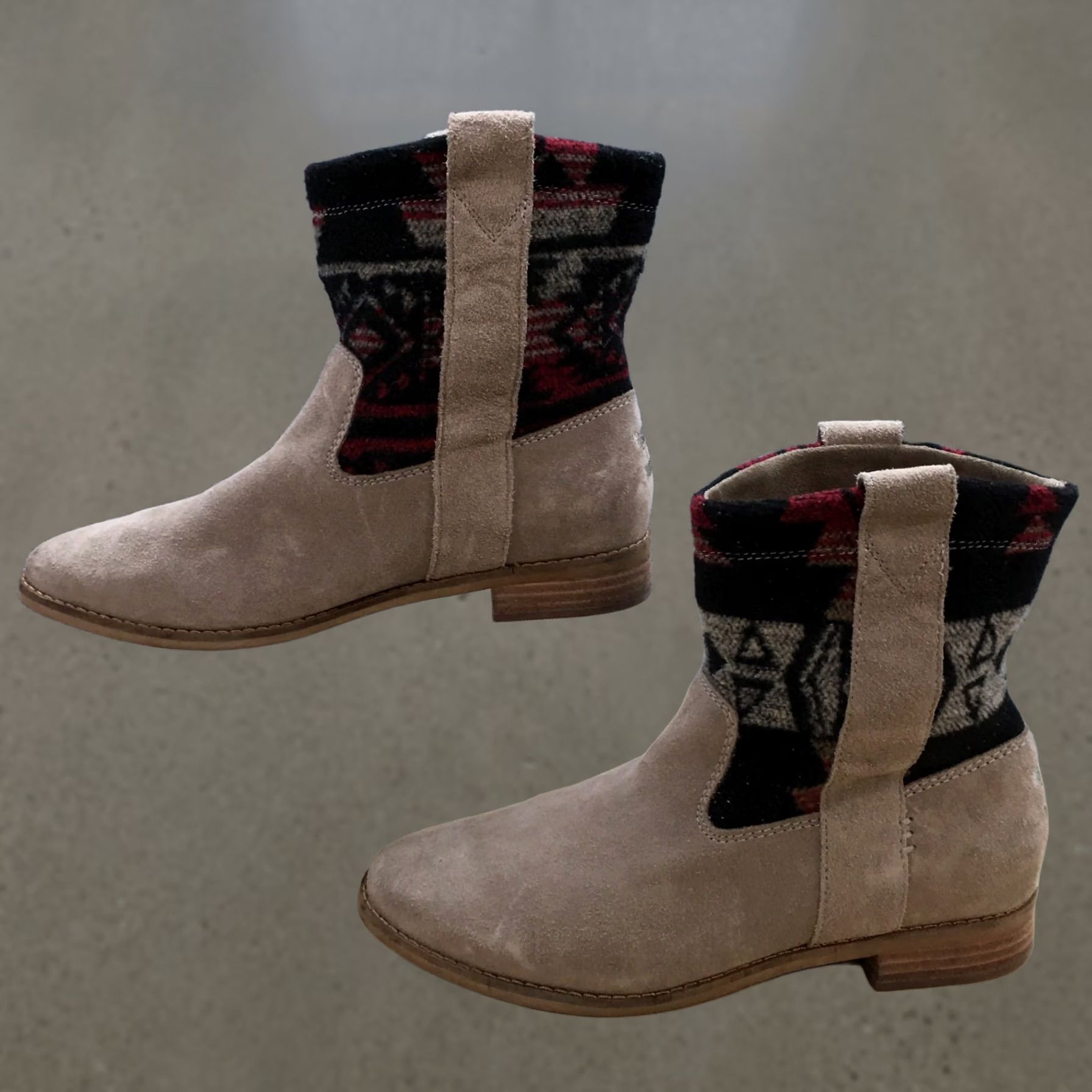 Toms TOMS Boots Womens 7.5 Laurel Desert Ankle Bootie Multicolor Pull On Block 740616 Size US 8 / IT 38 - 1 Thumbnail