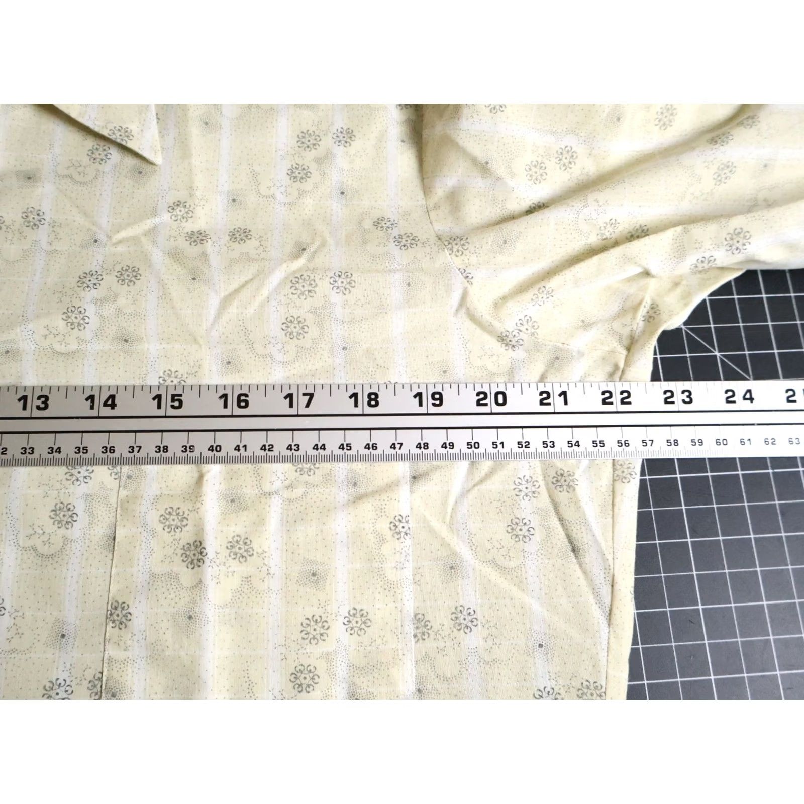 Sears Vintage Sears shirt Geometric Pattern Button-Up Collared Long Sleeve Medium Mens Pale Yellow Black 70s Style Shirt Size US M / EU 48-50 / 2 - 5 Thumbnail