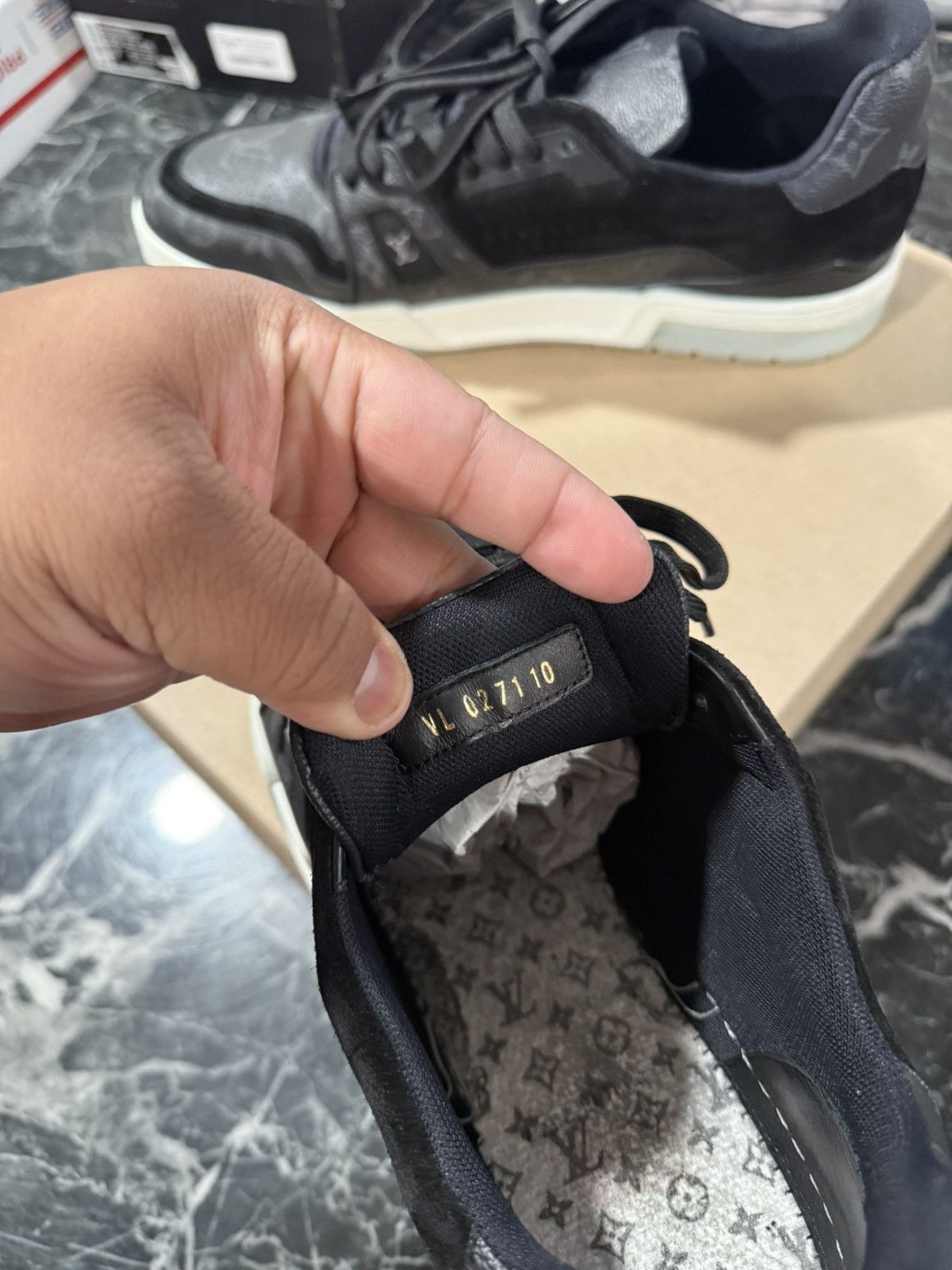 Louis Vuitton Louis Vuitton LV Trainer Eclipse Black Monogram Size 10 LV Size US 11.5 / EU 44-45 - 19 Thumbnail