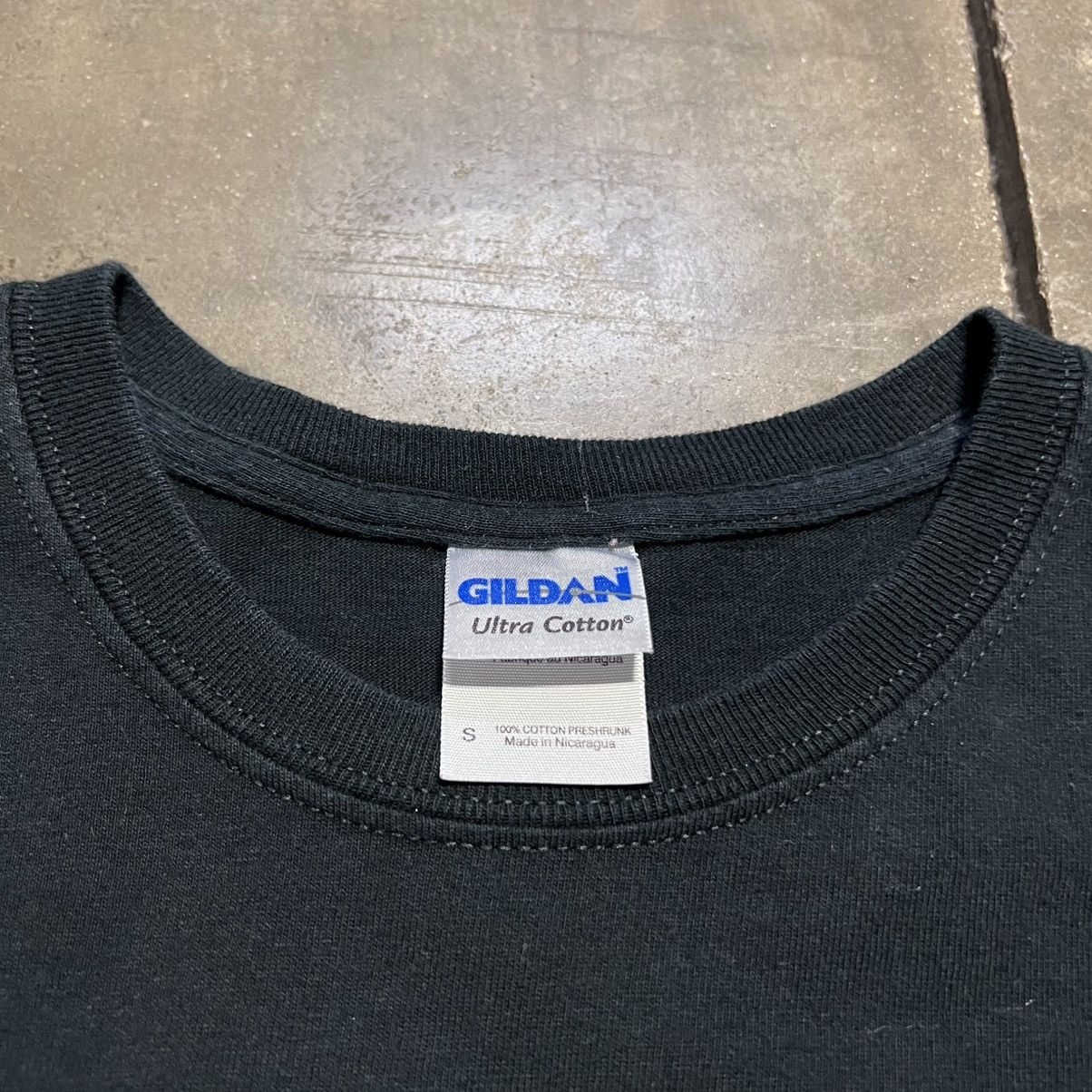 Vintage Vintage Blue Moon Coors Beer T shirt Graphic Tee Y2K Size US S / EU 44-46 / 1 - 5 Thumbnail