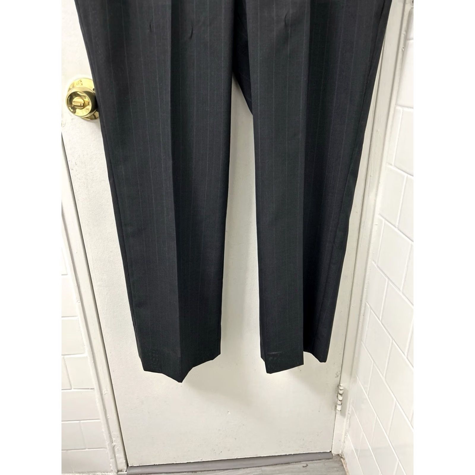 Vintage VINTAGE Towncraft Dress Pants Mens 40x31 Gray Pinstripe Wool Blend Straight Leg Dress Pants Mens 40 Regular Gray Pinstripe Wool Blend Boss Size US 40 / EU 56 - 3 Thumbnail