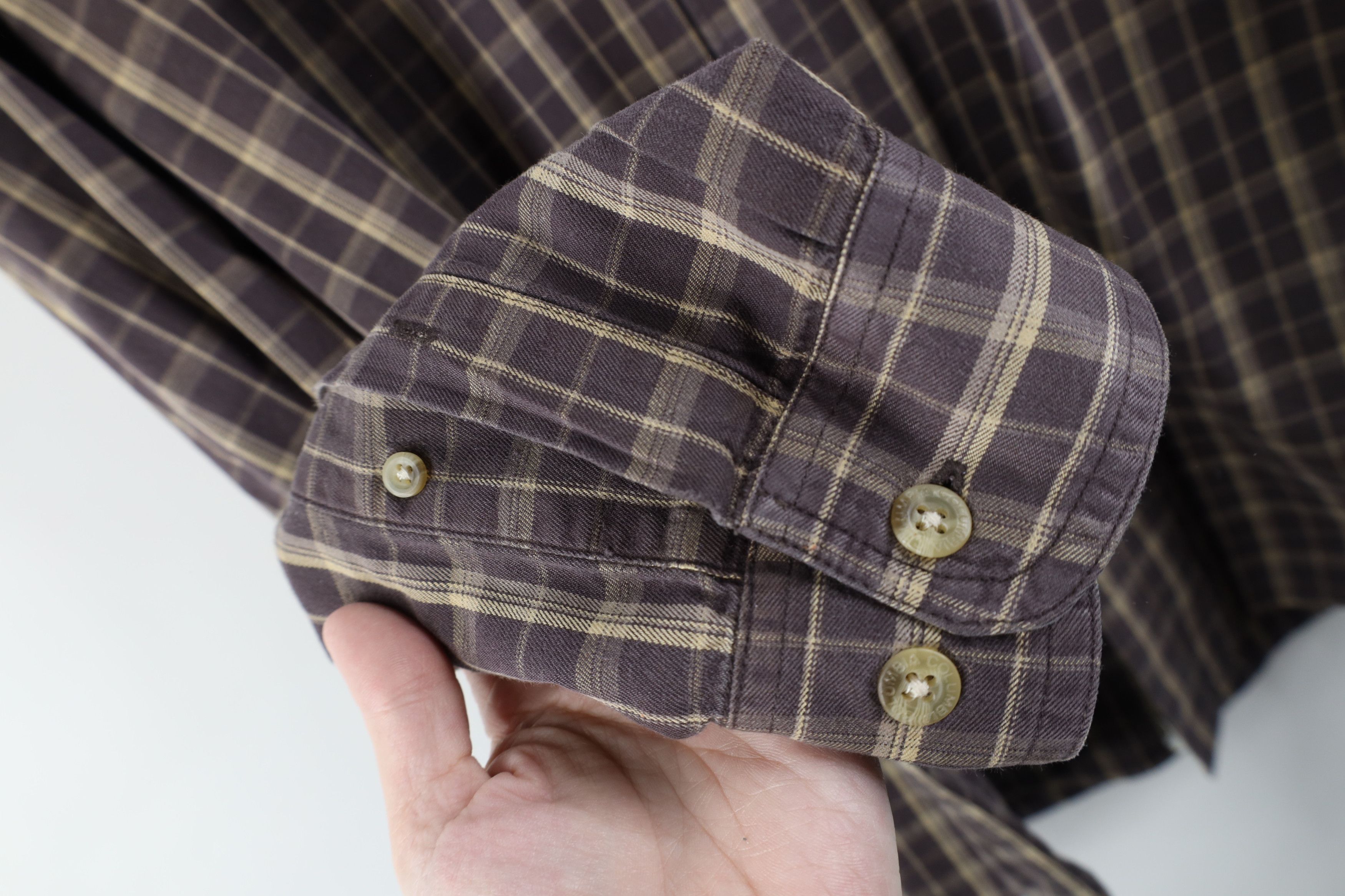 Columbia × Vintage Vintage Columbia Spell Out Collared Button Down Shirt Plaid Size US M / EU 48-50 / 2 - 8 Thumbnail