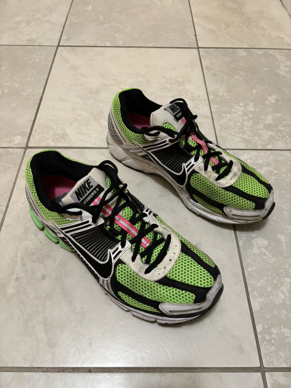 Nike Rare Nike Zoom Vomero 5 Electric Green Black Size 9 Size US 9 / EU 42 - 13 Thumbnail