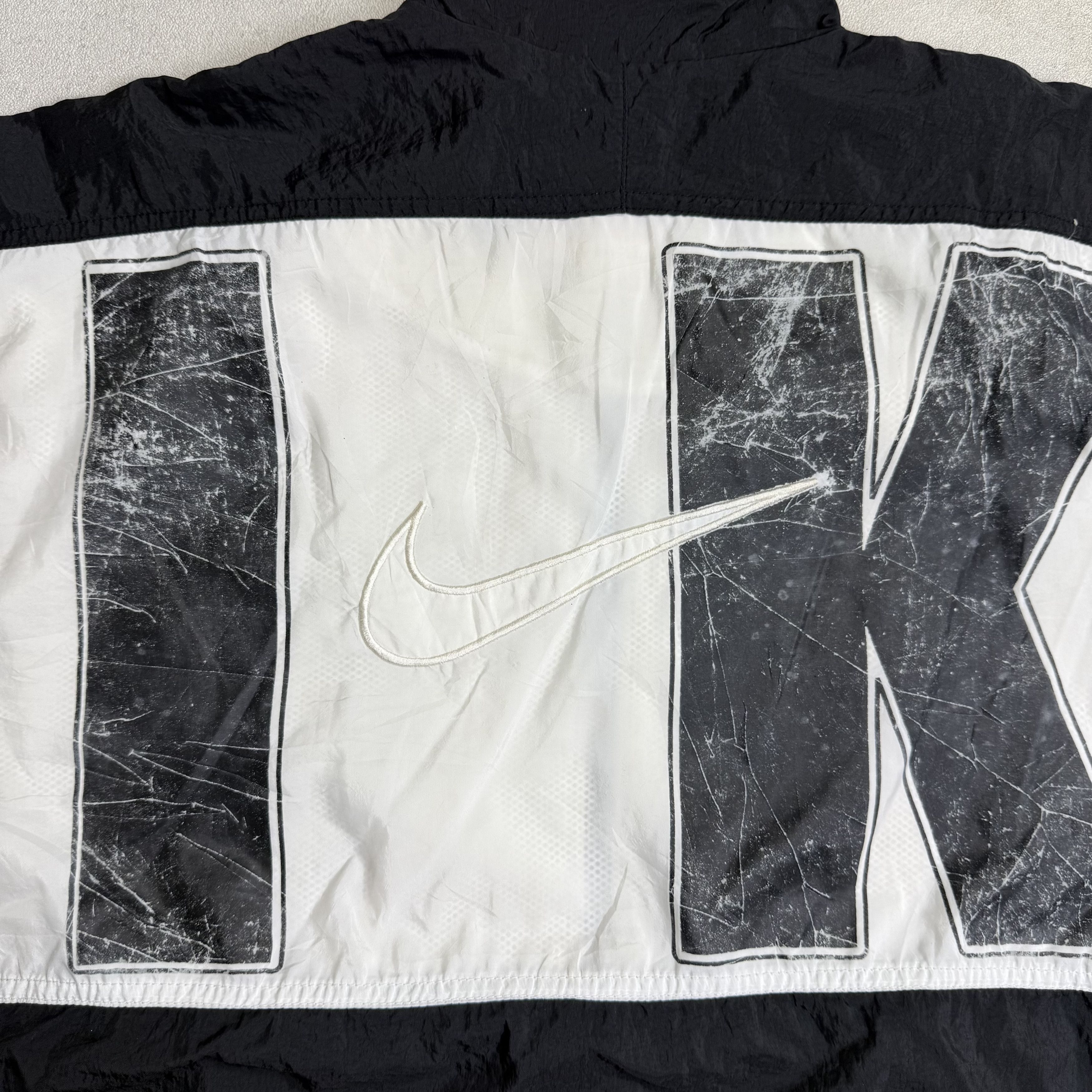 Nike Vintage 90s Nike Big Logo Jacket Size US L / EU 52-54 / 3 - 5 Thumbnail