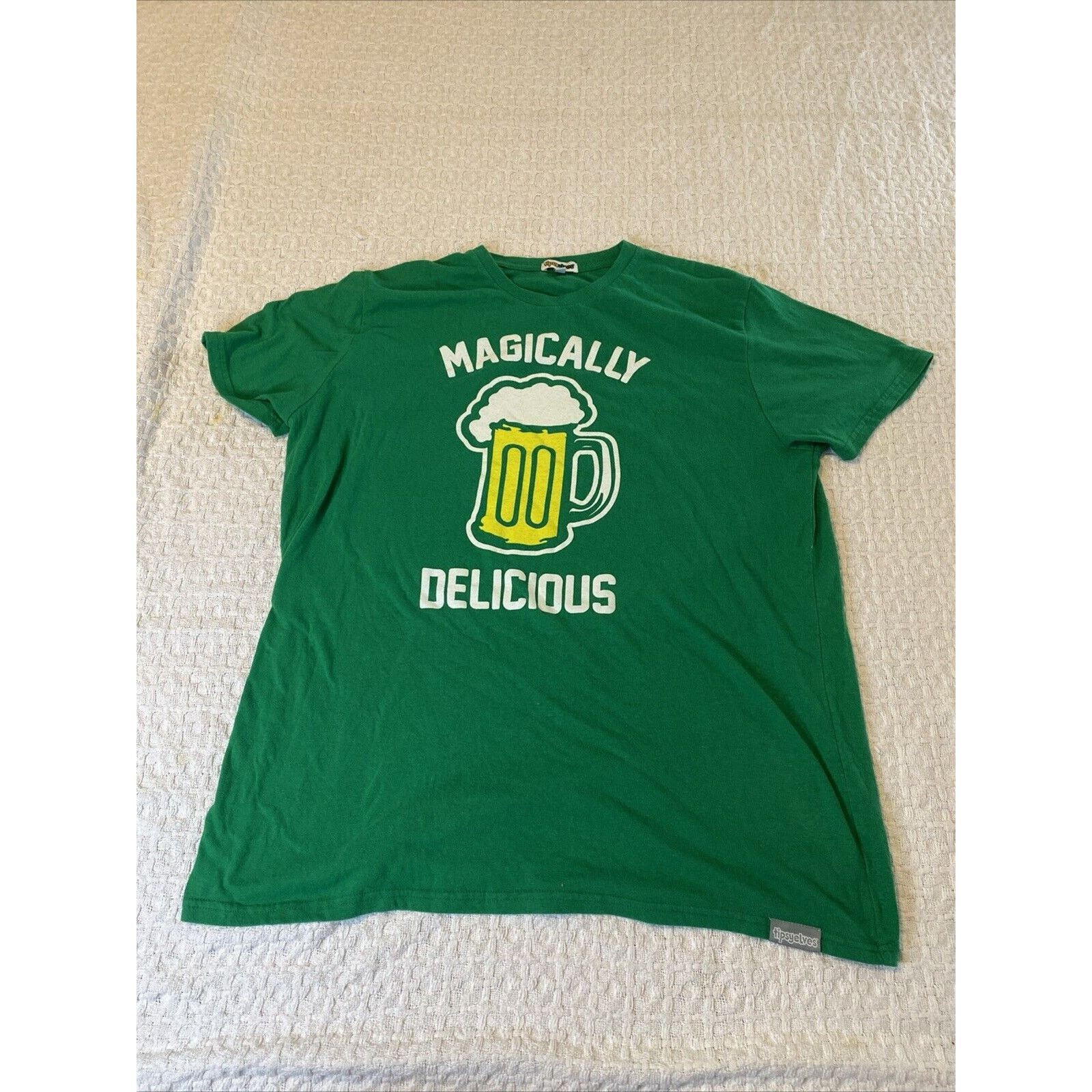 Tipsy Elves St Patty Day Shirt Tipsey Elves Magically Delicious Beer 2XL Size US XXL / EU 58 / 5 - 1 Thumbnail