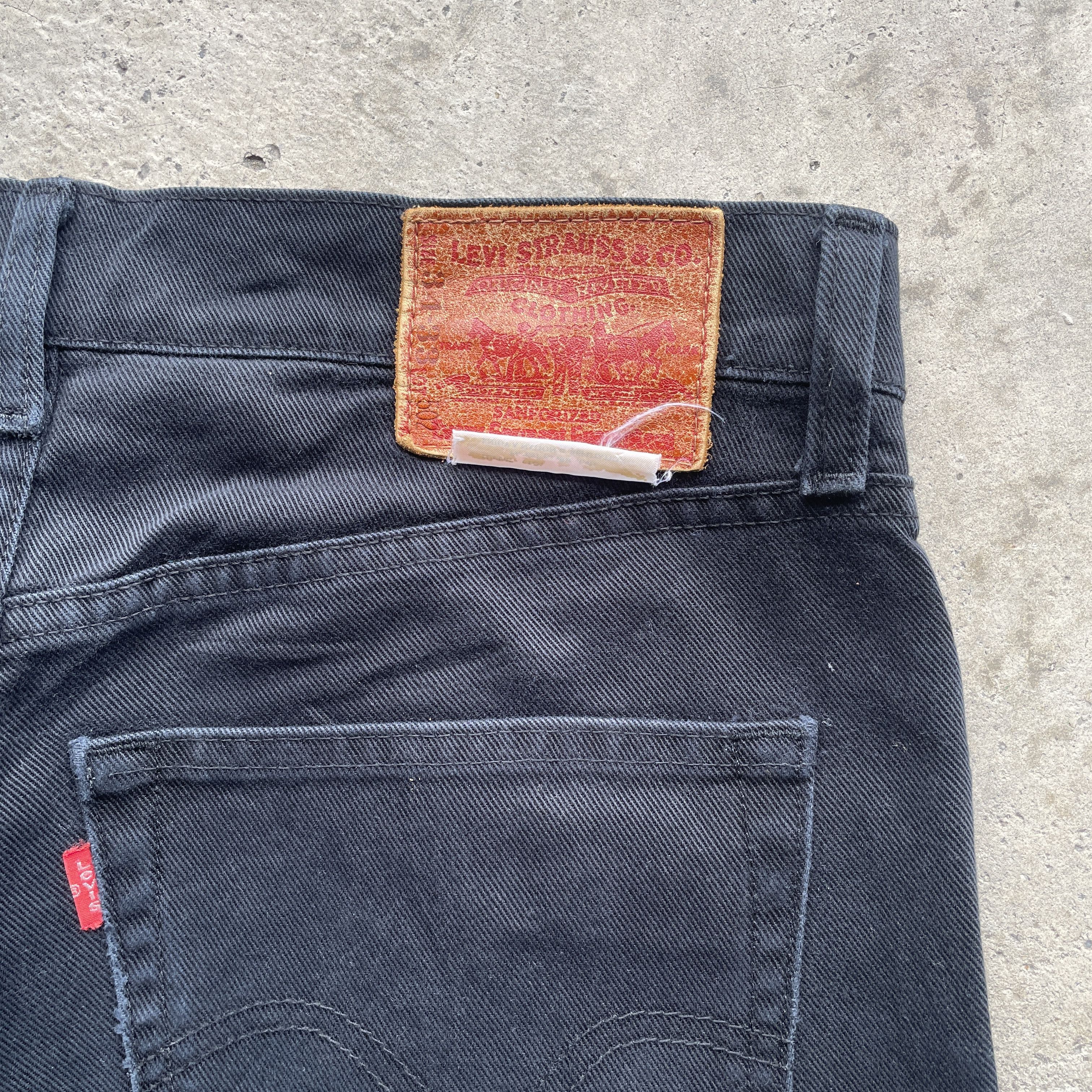 Levi's × Vintage VINTAGE LEVI’S 502 FADED DENIM DISTRESSED BLACK JEANS PANTS Size US 32 / EU 48 - 11 Thumbnail
