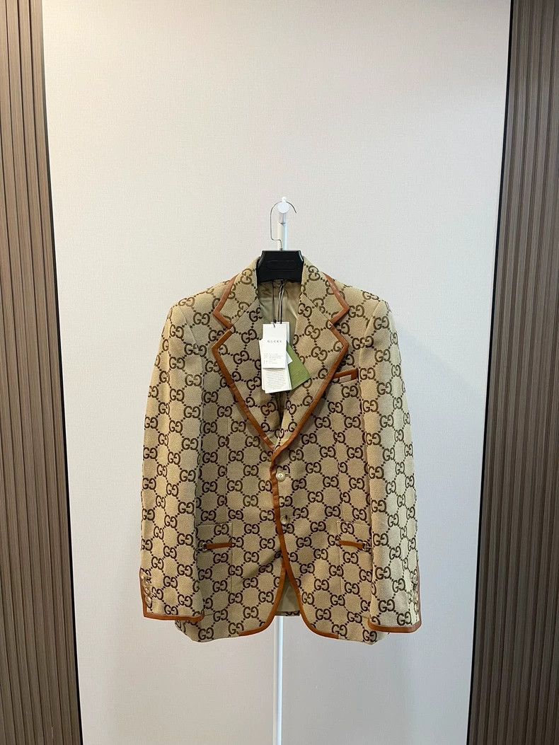 Gucci Gucci Brown, patchwork, full-printed Logo, suit 2502-Nextar Size 46R - 1 Thumbnail