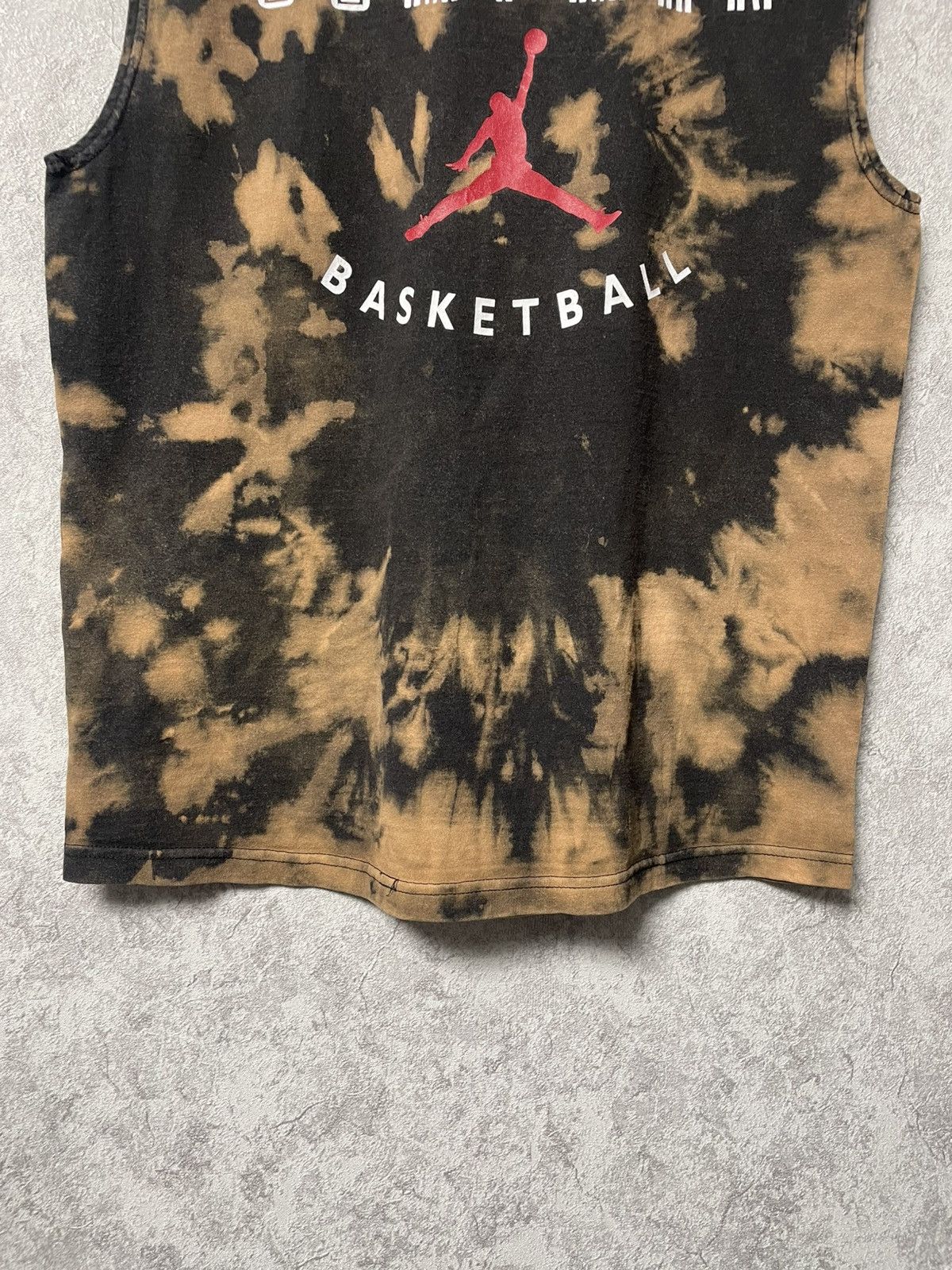 Nike Vintage 90s Nike Jordan Jampman Basketball Tie Dye Tank Top Size US M / EU 48-50 / 2 - 12 Thumbnail
