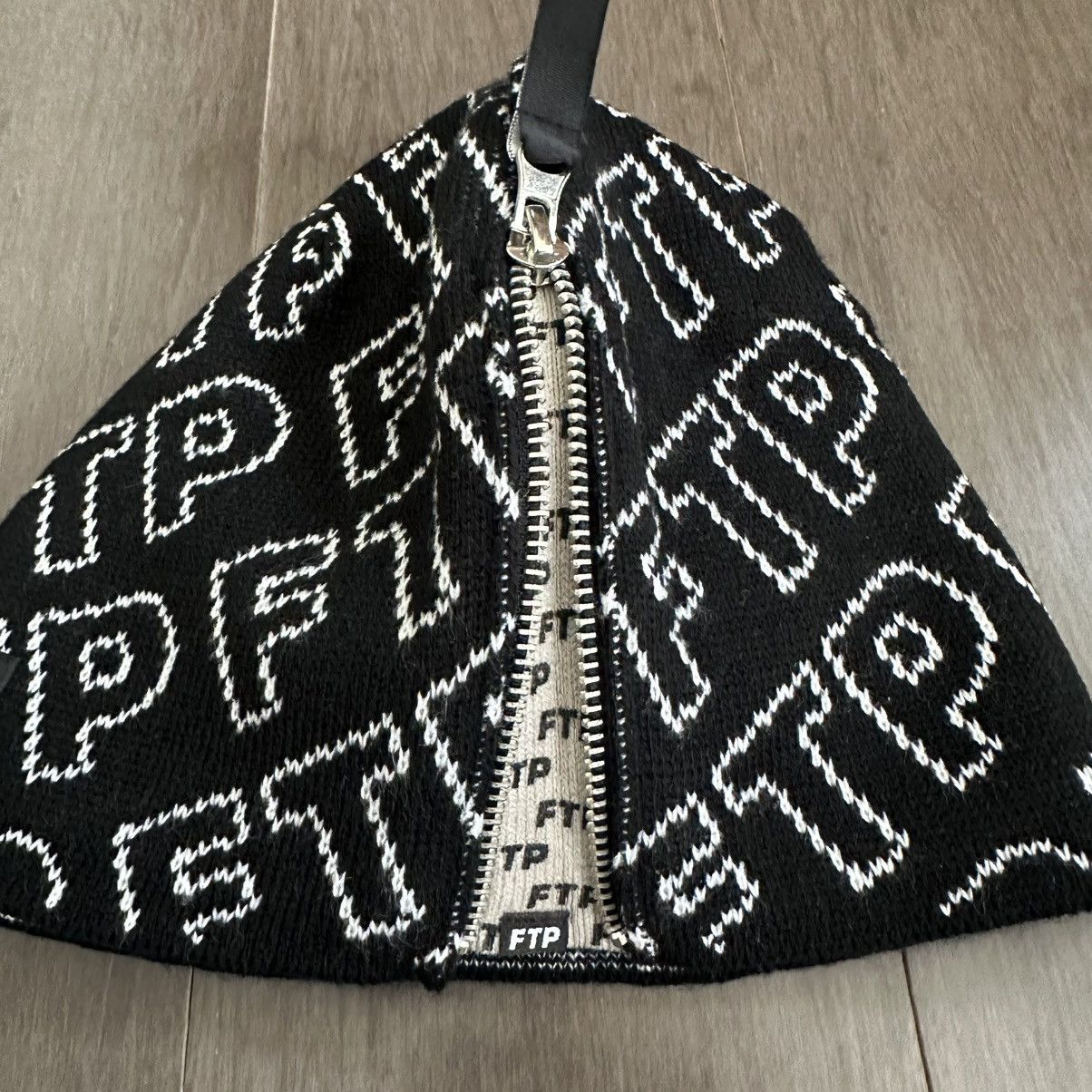 Fuck The Population FTP Zipper Beanie Black Size ONE SIZE - 4 Thumbnail