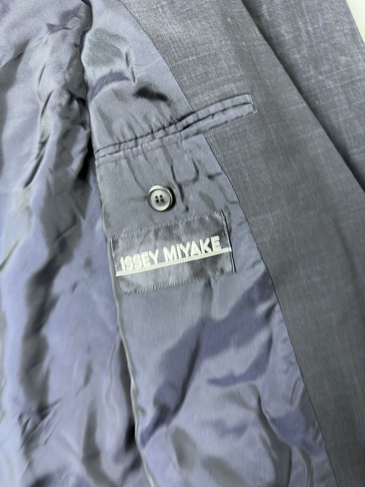 Issey Miyake × Vintage FALL’01 — ISSEY MIYAKE MAINLINE BLAZER Size 40S - 10 Thumbnail