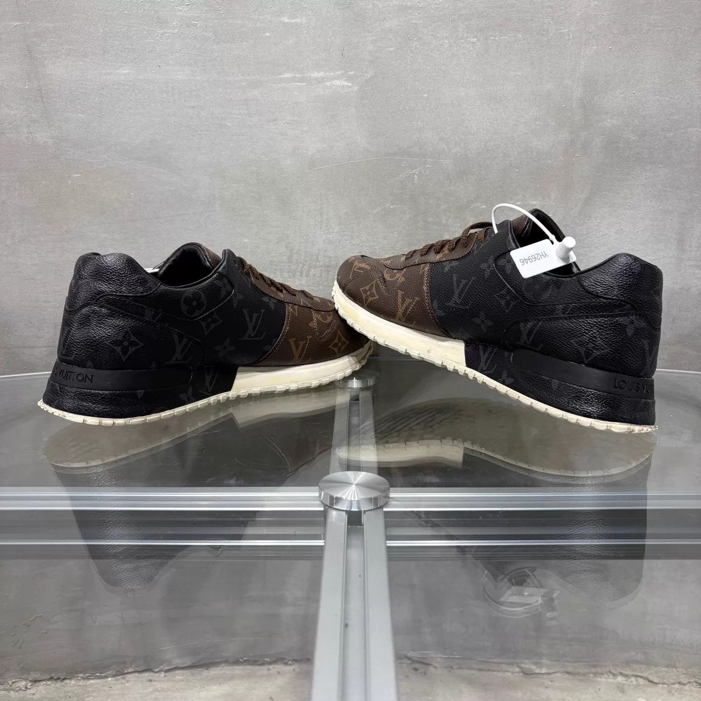 Louis Vuitton LV Runaway Monogram Sneaker UK6.5 EU 40.5 Size US 7.5 / EU 40-41 - 5 Thumbnail