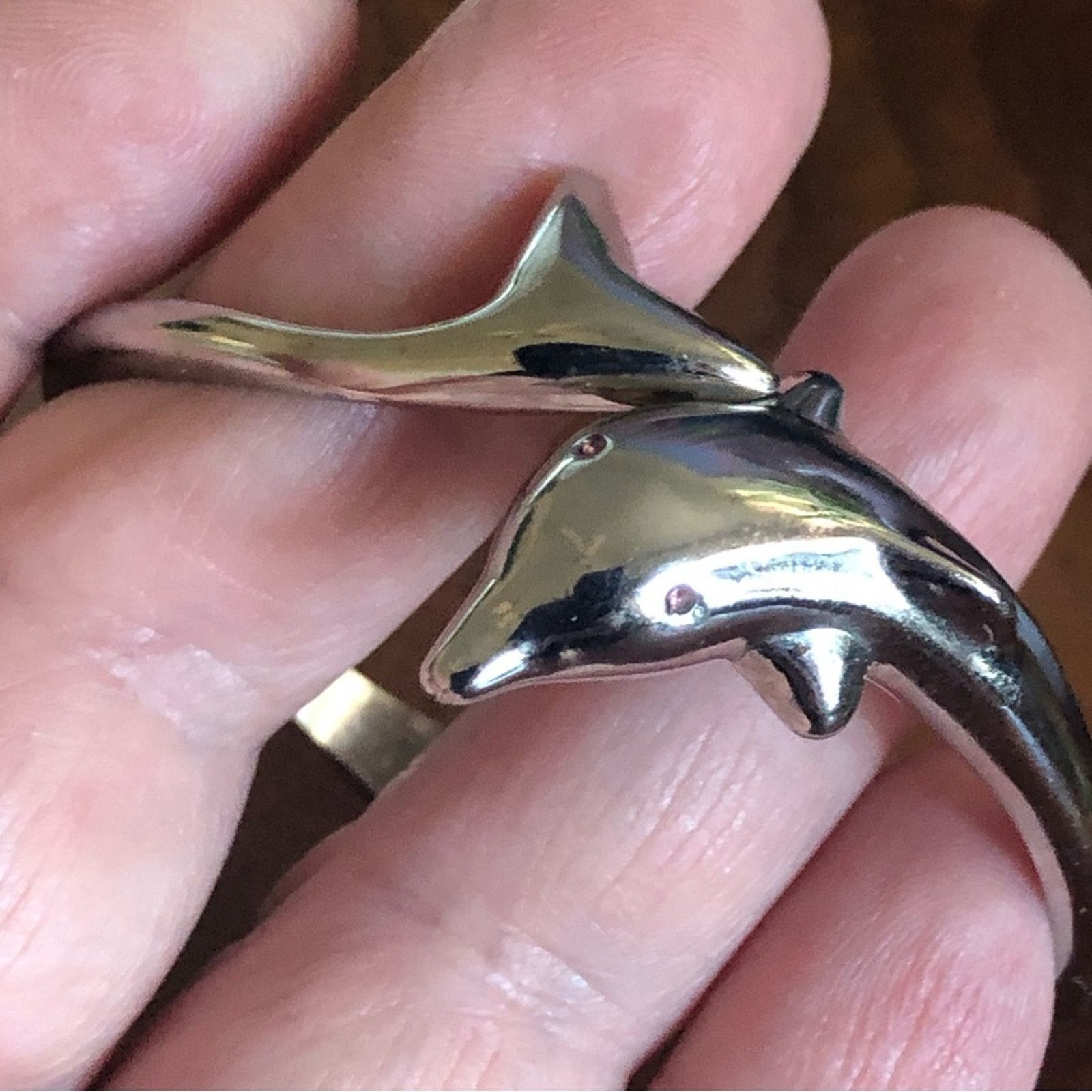 Jewelry Shiny silver plated dolphin clamp bracelet Size ONE SIZE - 5 Thumbnail