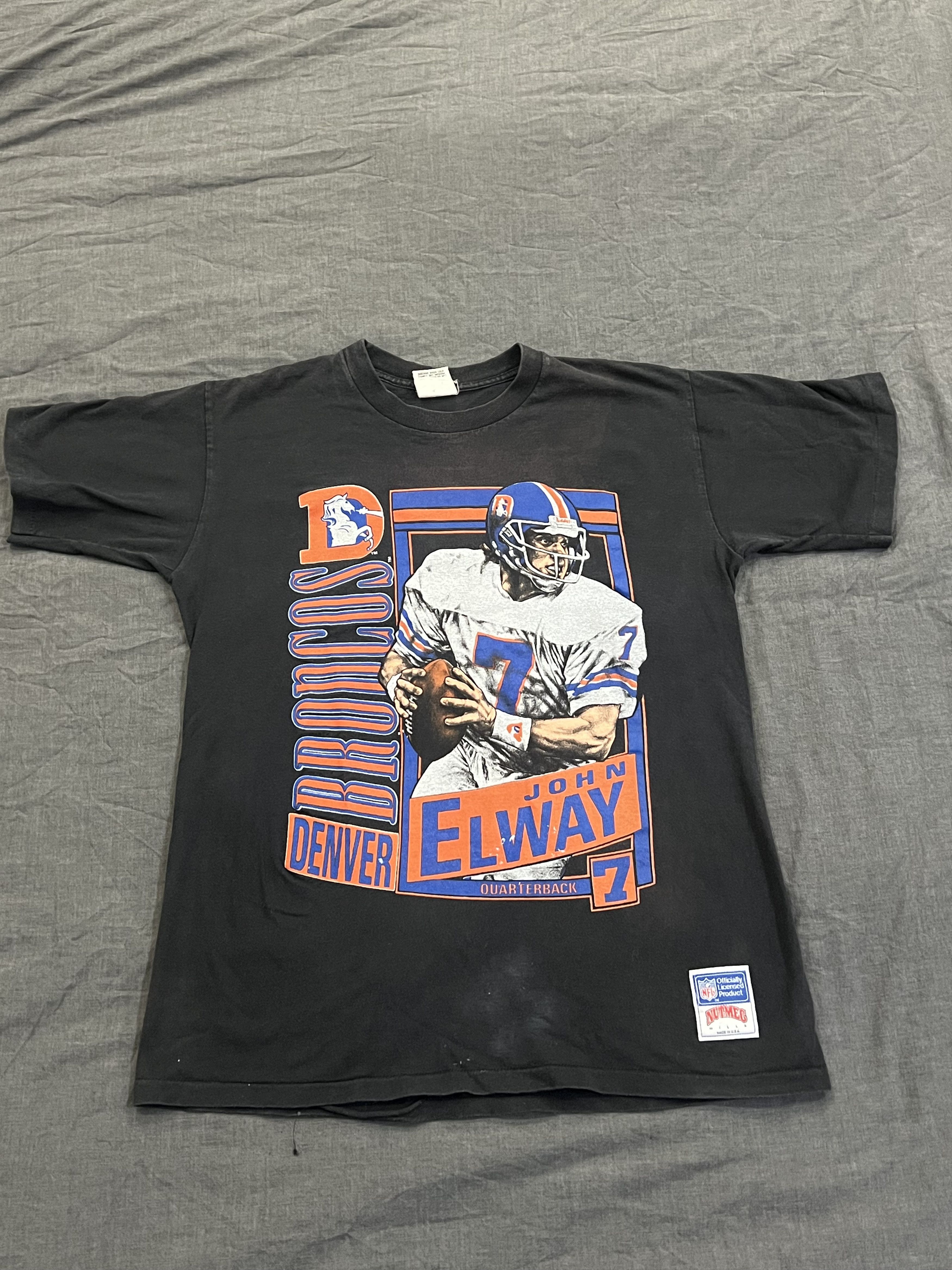 NFL × Nutmeg × Vintage Vintage Denver Broncos John Elway Nutmeg Stats T-Shirt Size US L / EU 52-54 / 3 - 1 Thumbnail