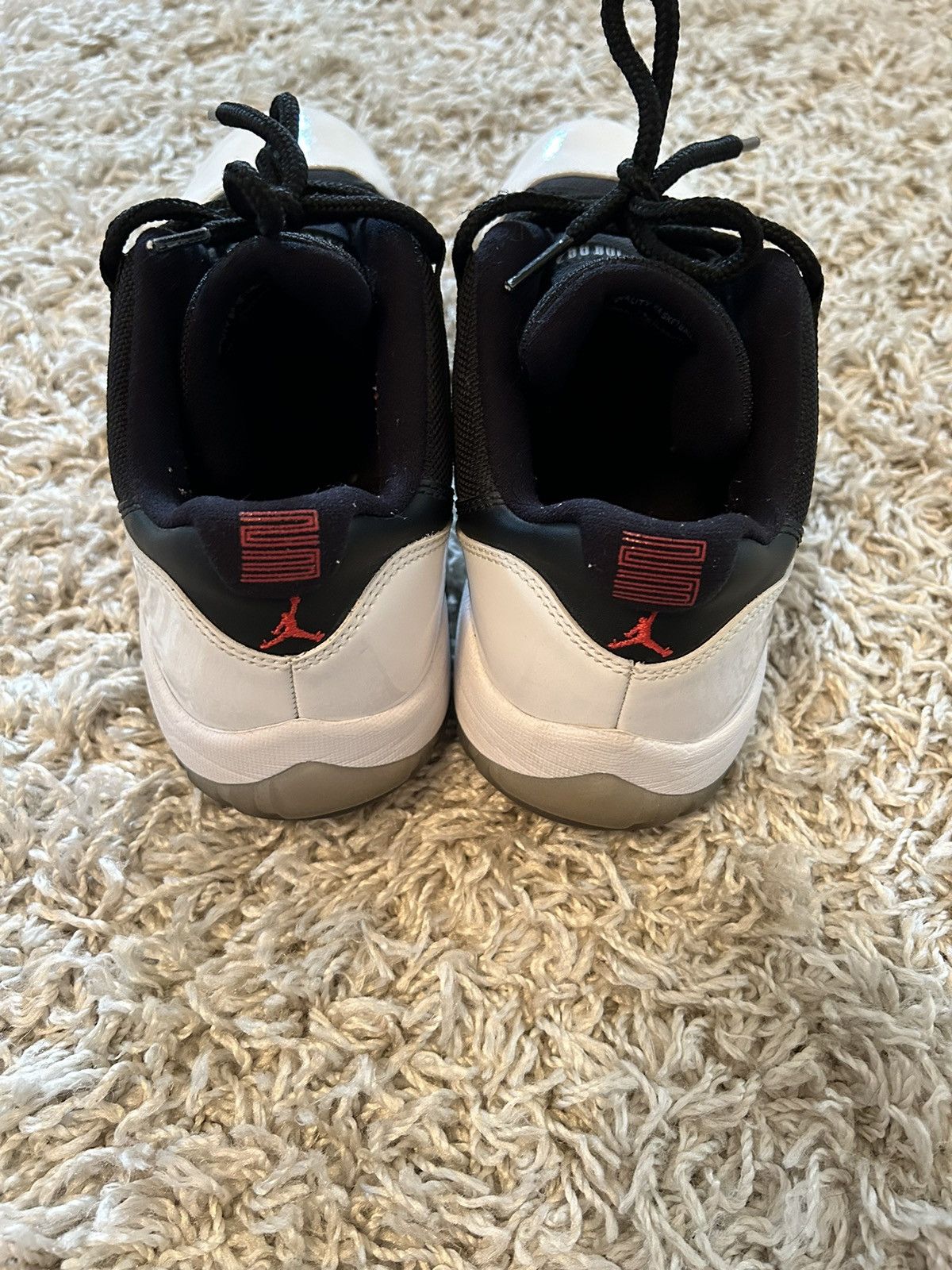Jordan Brand Jordan 11 low Tuxedo size 10 Size US 10 / EU 43 - 4 Thumbnail