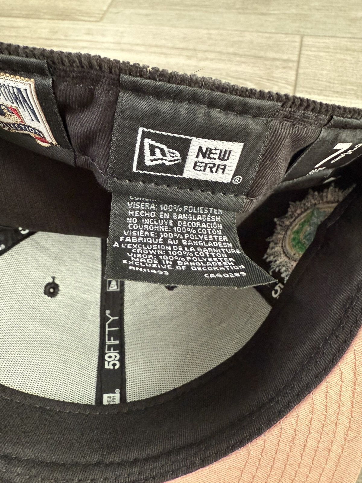 MLB × New Era Florida Miami Marlins New Era Corduroy Black Fitted Sz 7 3/8 Size ONE SIZE - 9 Thumbnail