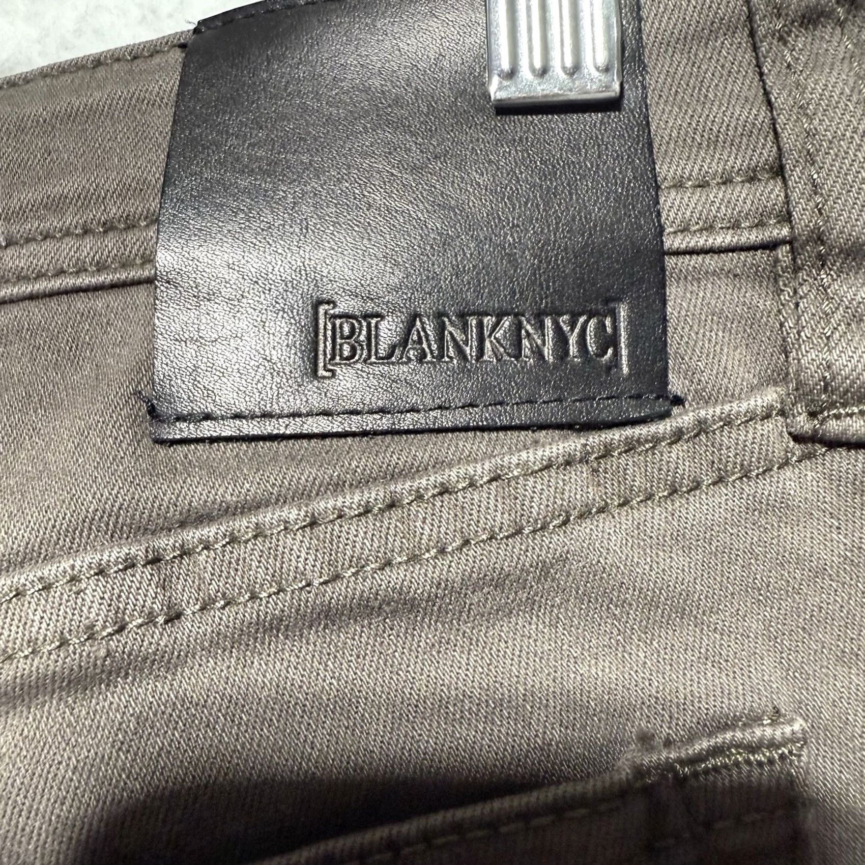 Vintage BlankNYC Jeans Slim Straight Zip Fly Brown 40x31 Mens NWT Wooster Slim Fit Size 40 Inseam 31 Brown Jeans Mens Slim Straight Zip Fly NWT BlankNYC Size US 40 / EU 56 - 5 Thumbnail