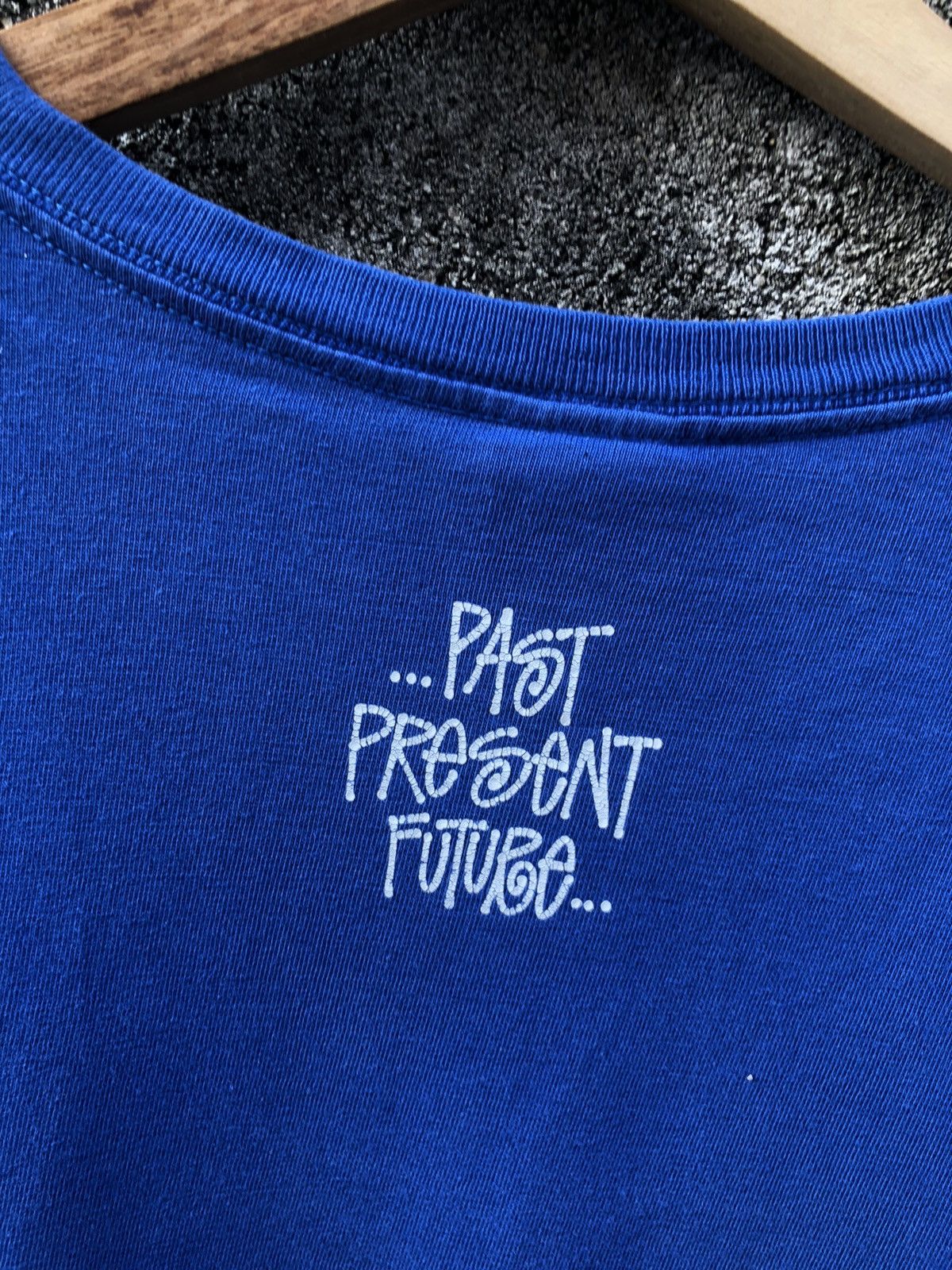 Stussy × Vintage Vintage 00s Stussy "Past Present Future" Tshirt Size US XL / EU 56 / 4 - 4 Thumbnail