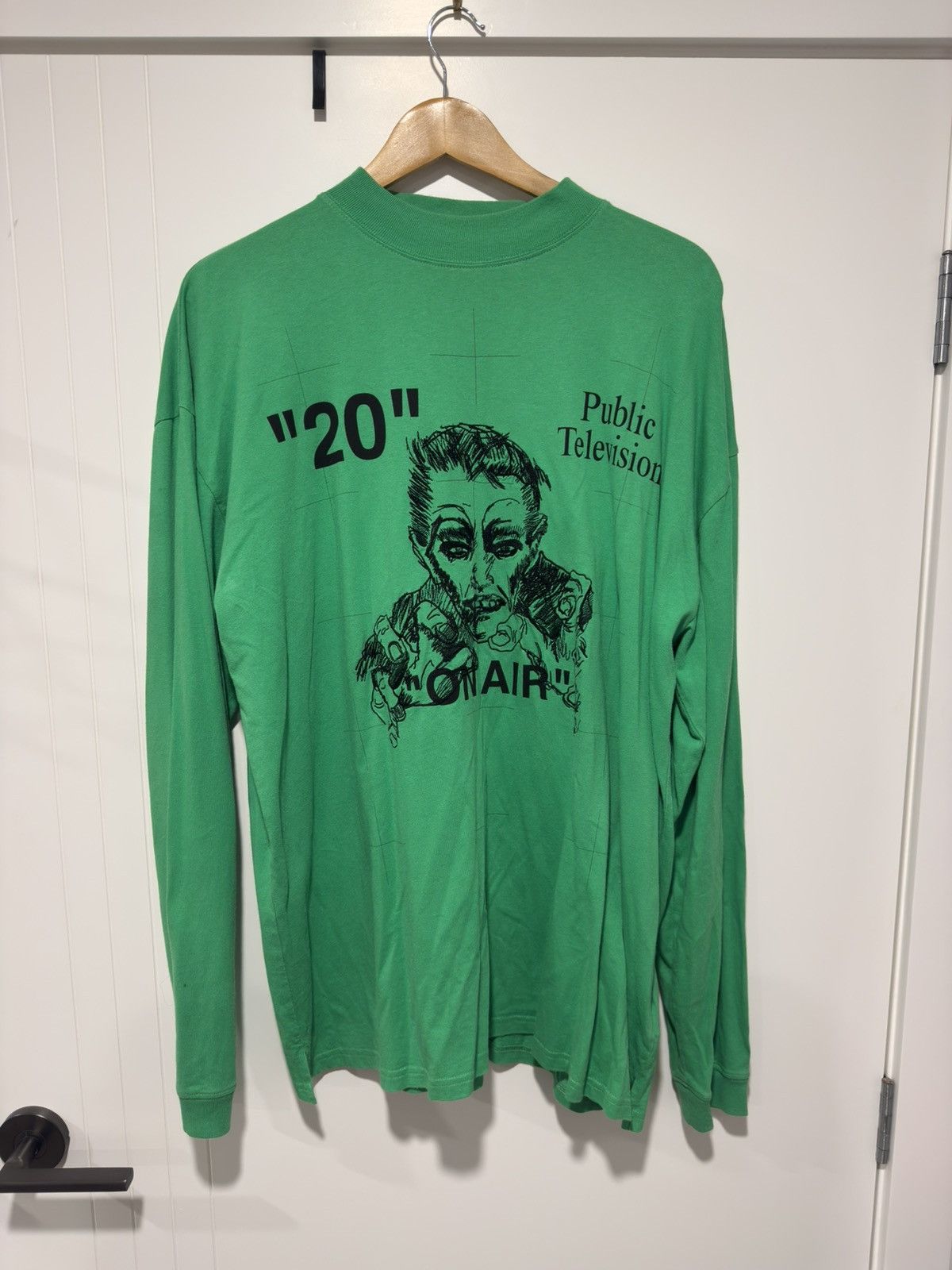 Off-White OFF-WHITE PUBLIC TELEVISION LONG SLEEVE Size US M / EU 48-50 / 2 - 3 Thumbnail