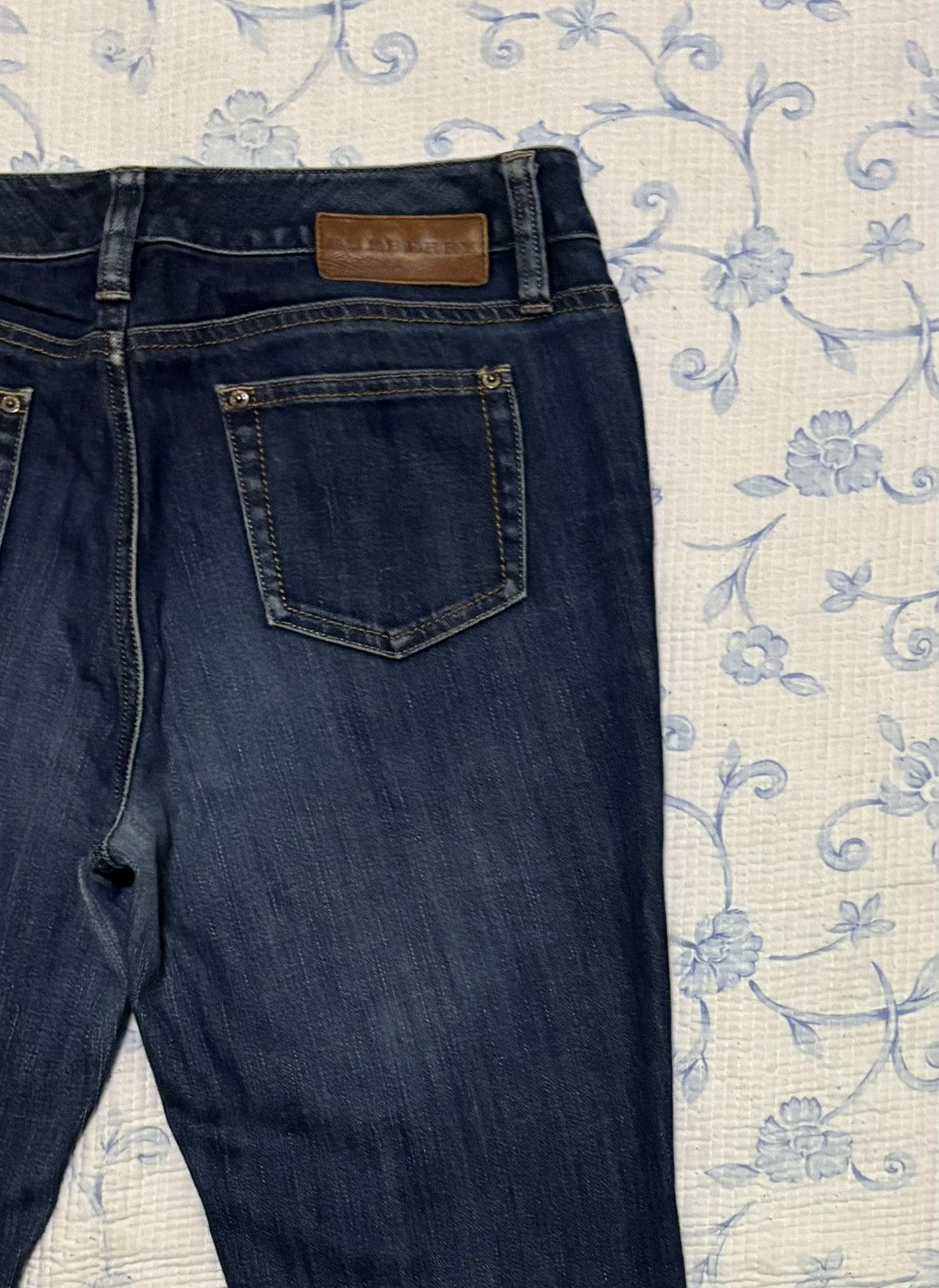 Burberry Burberry Denim Jeans Slim Straight Dark Wash Size US 32 / EU 48 - 11 Thumbnail