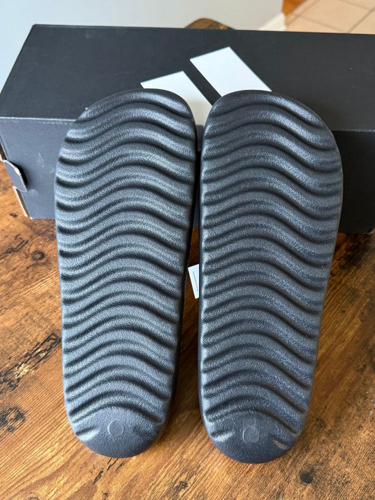 Adidas NWT adidas Adilette Lumia Slides Sandals, Black, Size 11 Size US 11 / EU 44 - 6 Thumbnail