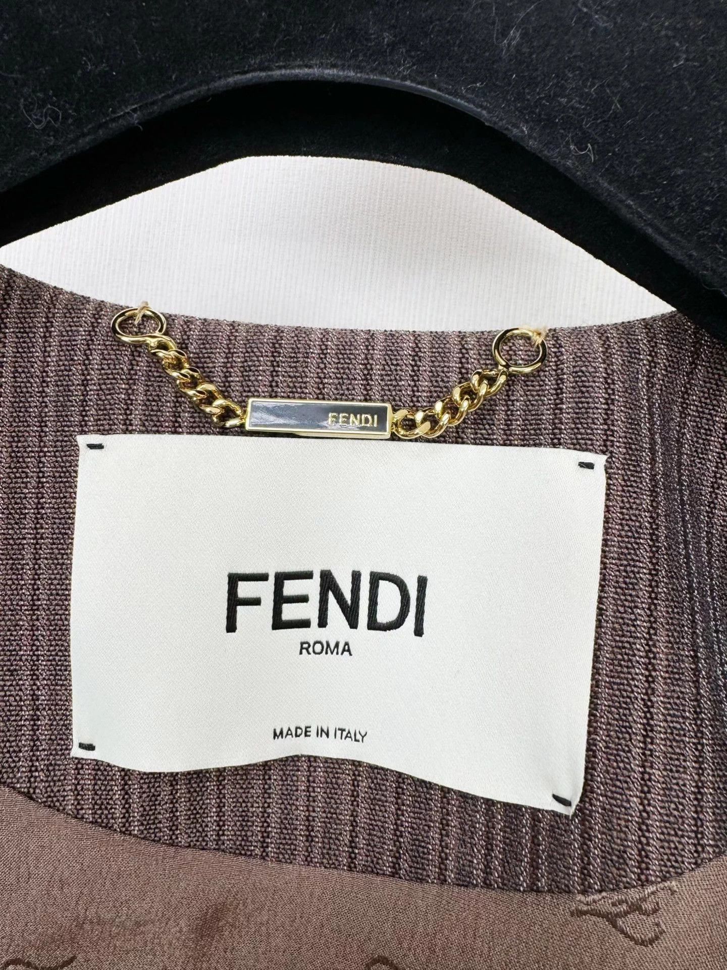 Fendi Fendi new with tags short jacket women's 36 Size XS / US 0-2 / IT 36-38 - 5 Thumbnail
