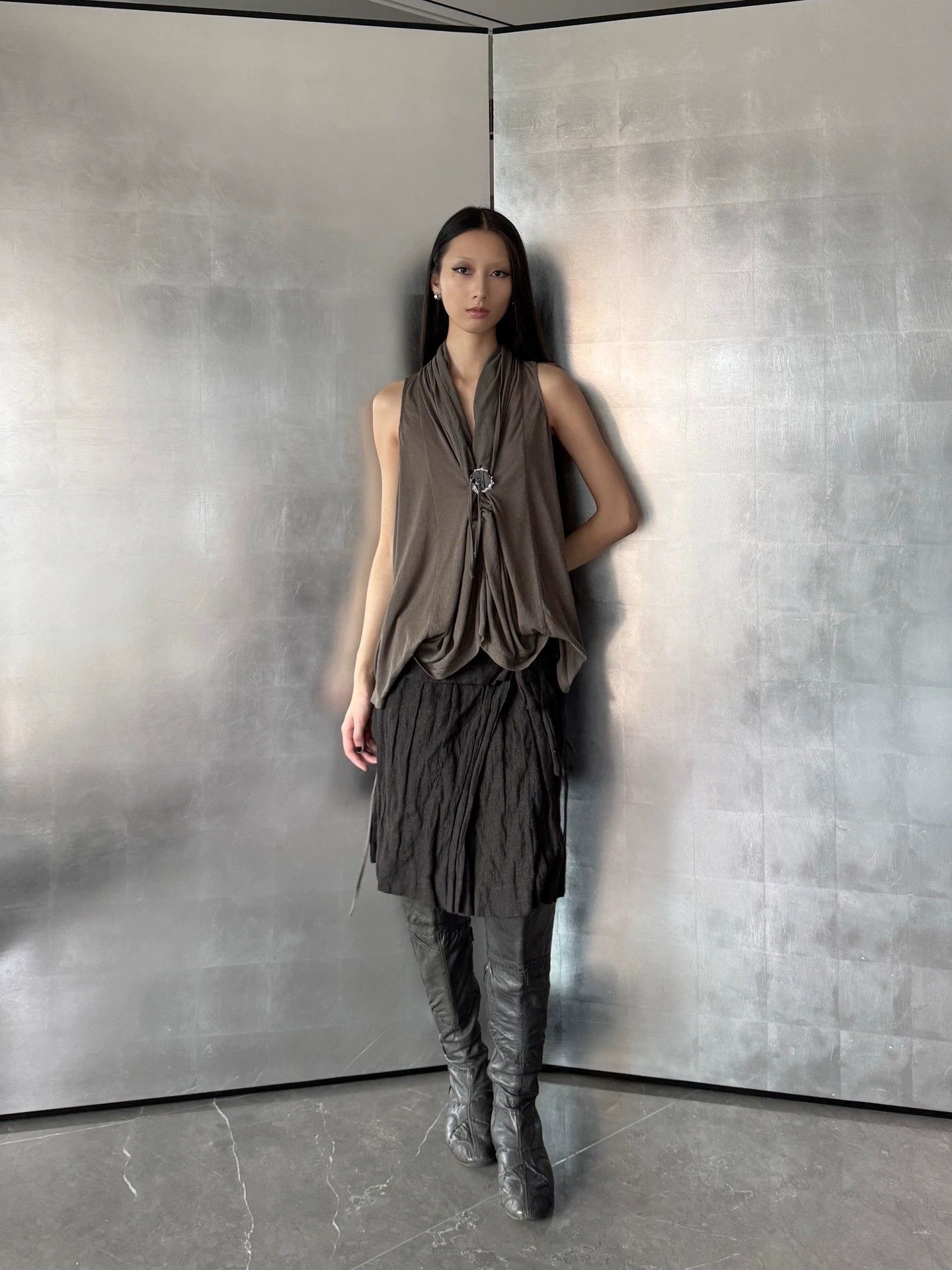 Marithe + Francois Girbaud MF Girbaud Pleated V-Neck Stretch Tank w/Drawstring 40 Size S / US 4 / IT 40 - 6 Thumbnail