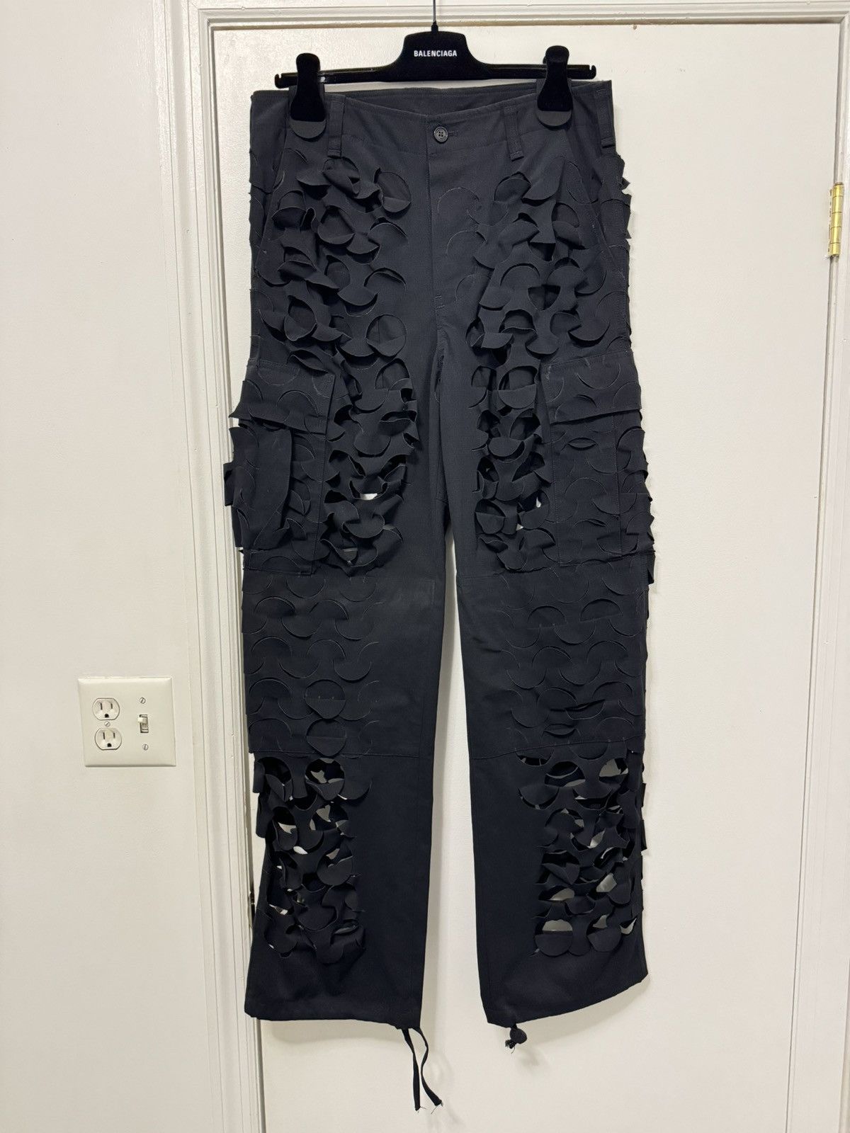 Vetements Lasercut Cargo Pants Size US 33 - 1 Thumbnail