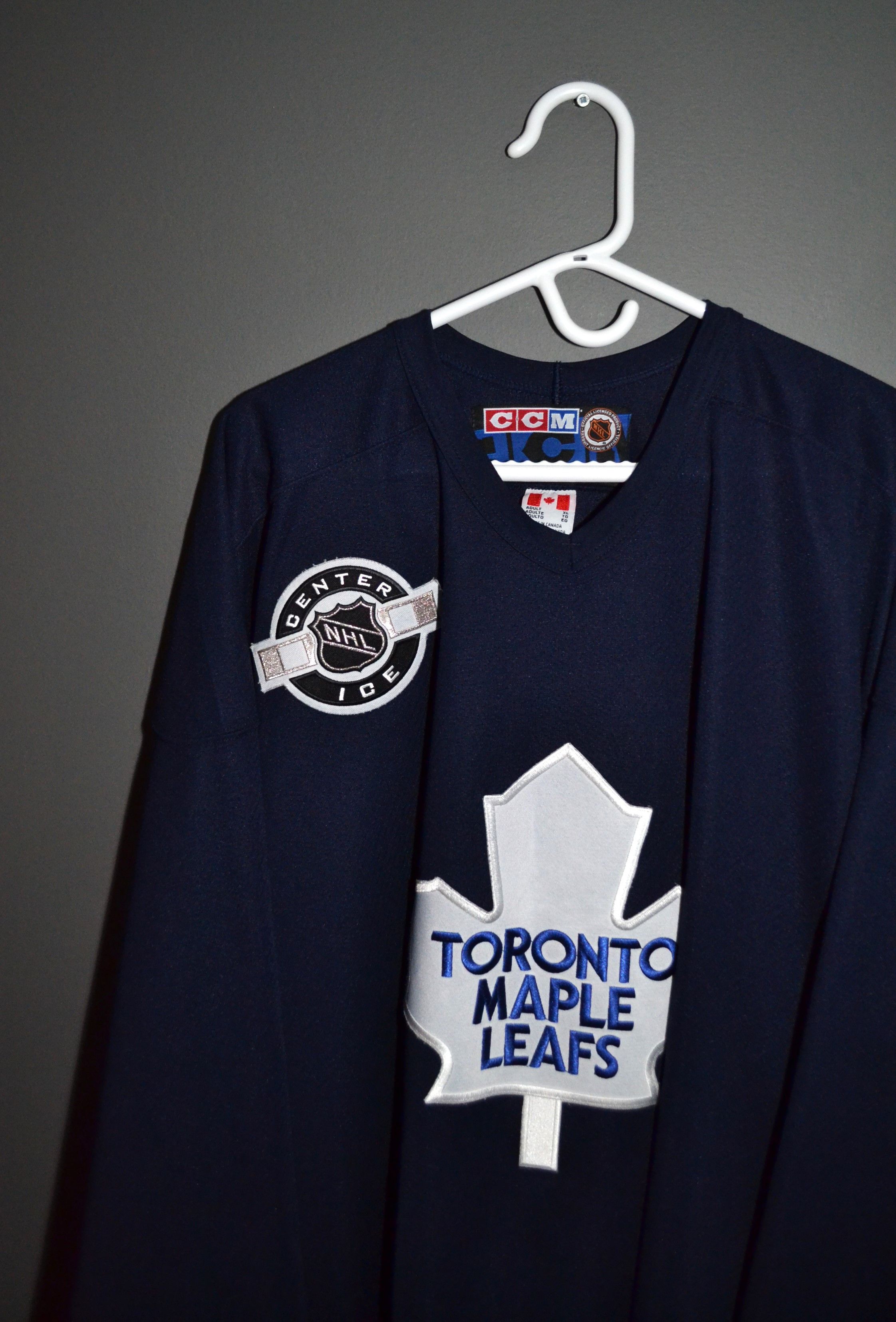 Vintage Toronto Maple Leafs Canada Center Ice CCM Jersey XL